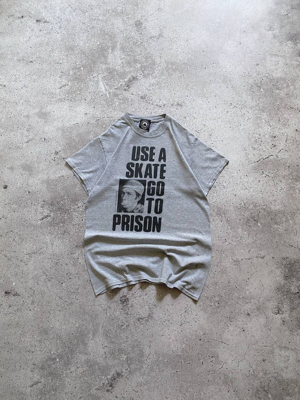 Thrasher × Vintage VINTAGE THRASHER GONZALES “USE A SKATE GO TO PRISON” T SHIRT Size US S / EU 44-46 / 1 - 6 Thumbnail