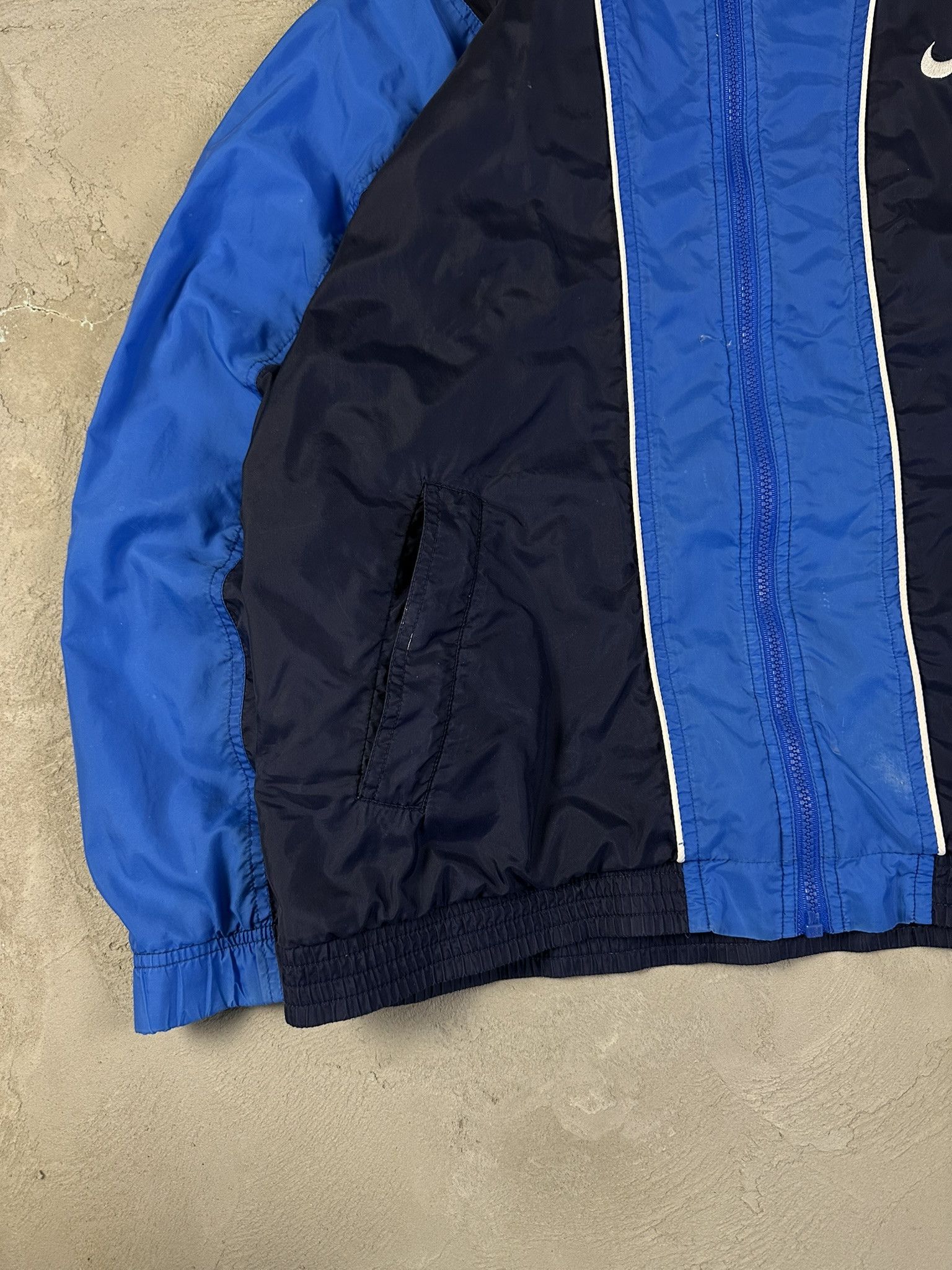 Nike 90s Vintage Nike Tracksuit Nylon Zip Jacket Size US M / EU 48-50 / 2 - 4 Thumbnail
