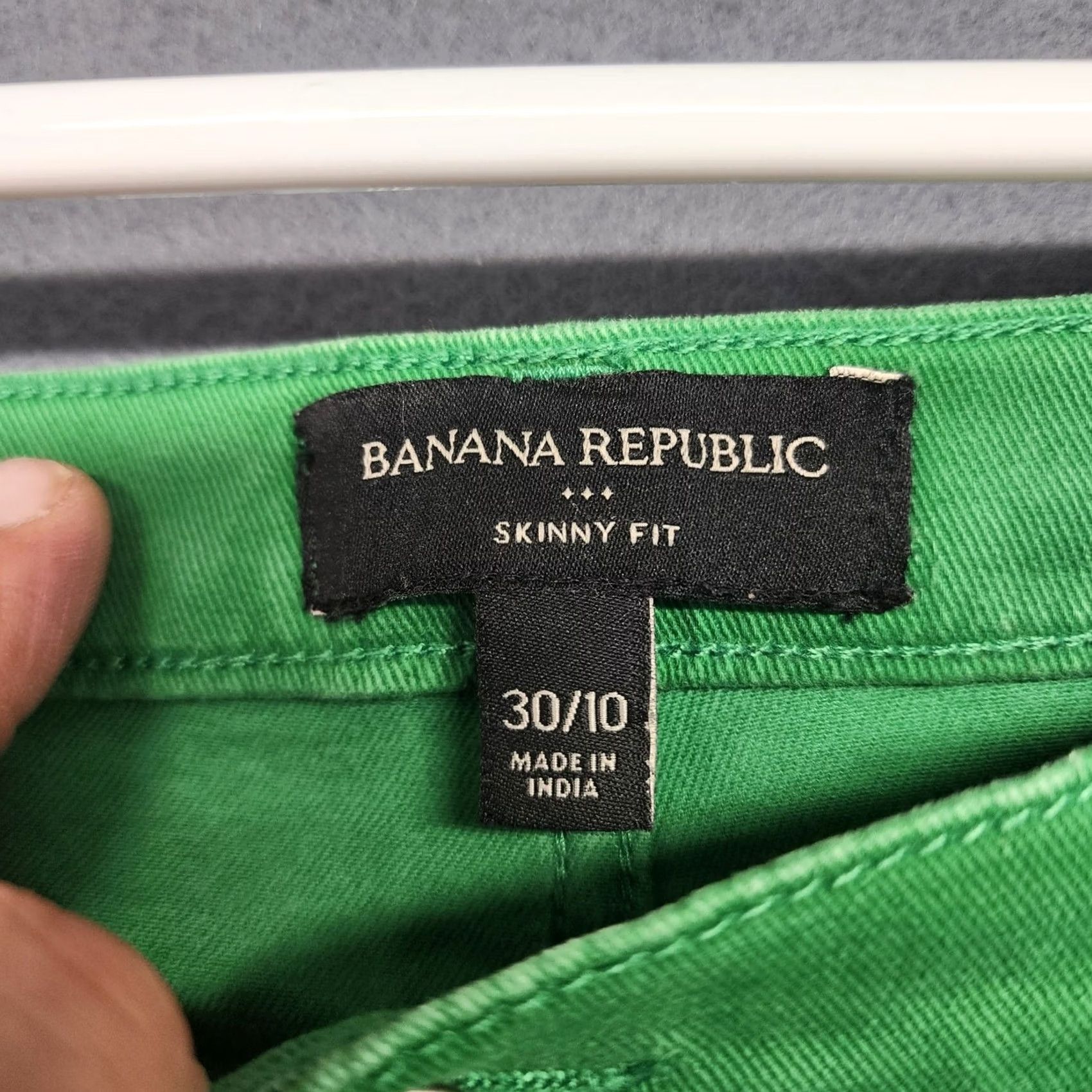 Banana Republic Banana Republic Jeans Women 10|30 Happy Green Mid Rise Skinny Fit Stretch Preppy Jeans Women 10 Regular Green Skinny Jeans Women Mens Girls Size 32" / US 10 / IT 46 - 3 Thumbnail