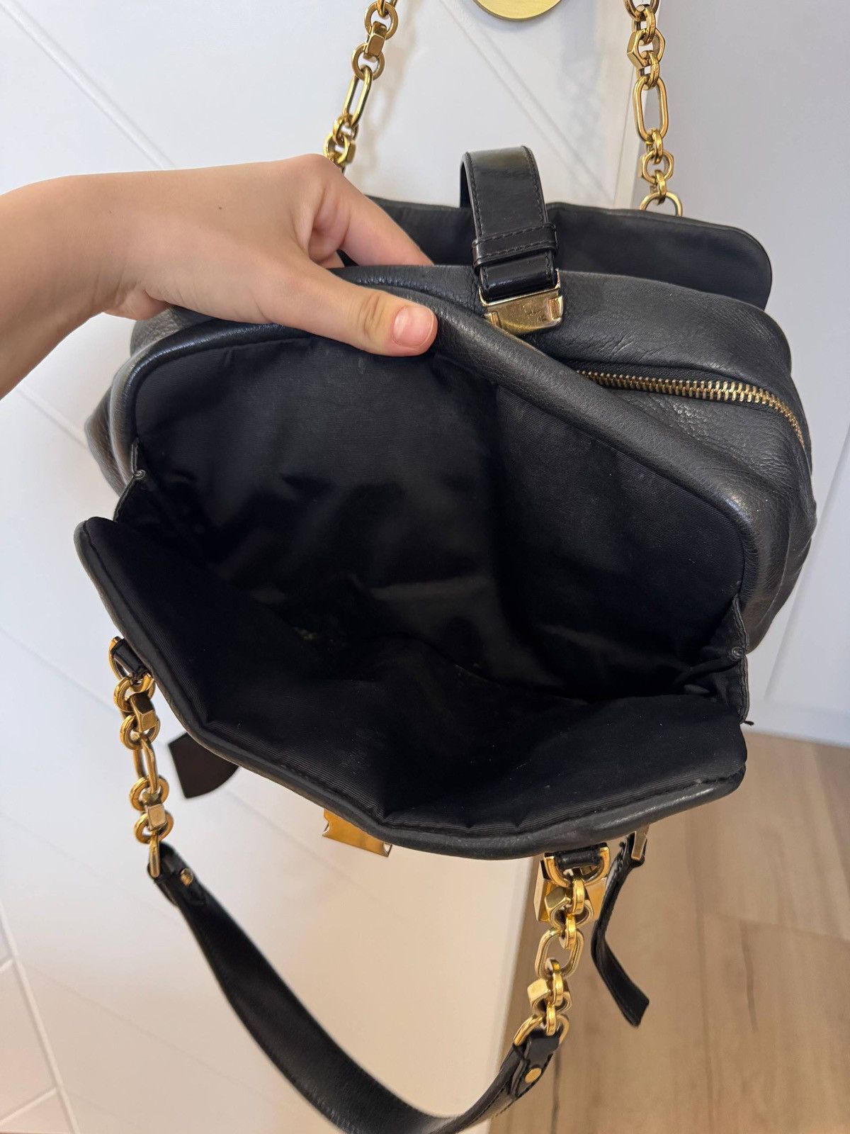 Loewe Luxury Vintage 2002 Handle Bag Loewe Amazon Leather Bag Size ONE SIZE - 9 Thumbnail