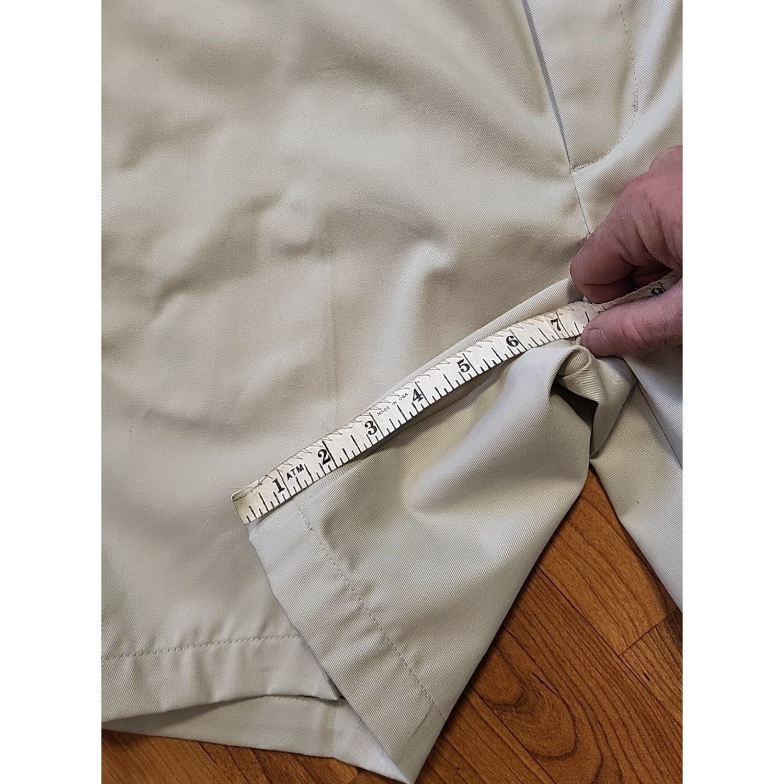 Roundtree & Yorke VINTAGE Roundtree & Yorke Flat Front Shorts Tan 42 Brown Chino Casual Travel NWT Men 42 Inseam 7in Size US 42 / EU 58 - 5 Thumbnail