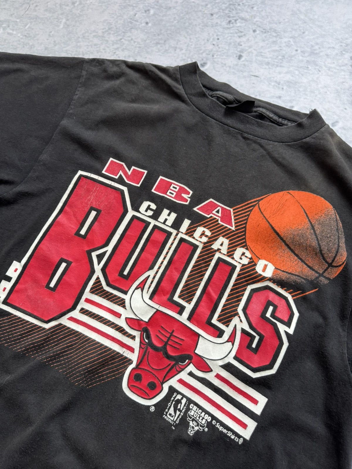 NBA × Vintage 90s Chicago Bulls vintage tee SuperShirt Size US L / EU 52-54 / 3 - 4 Thumbnail