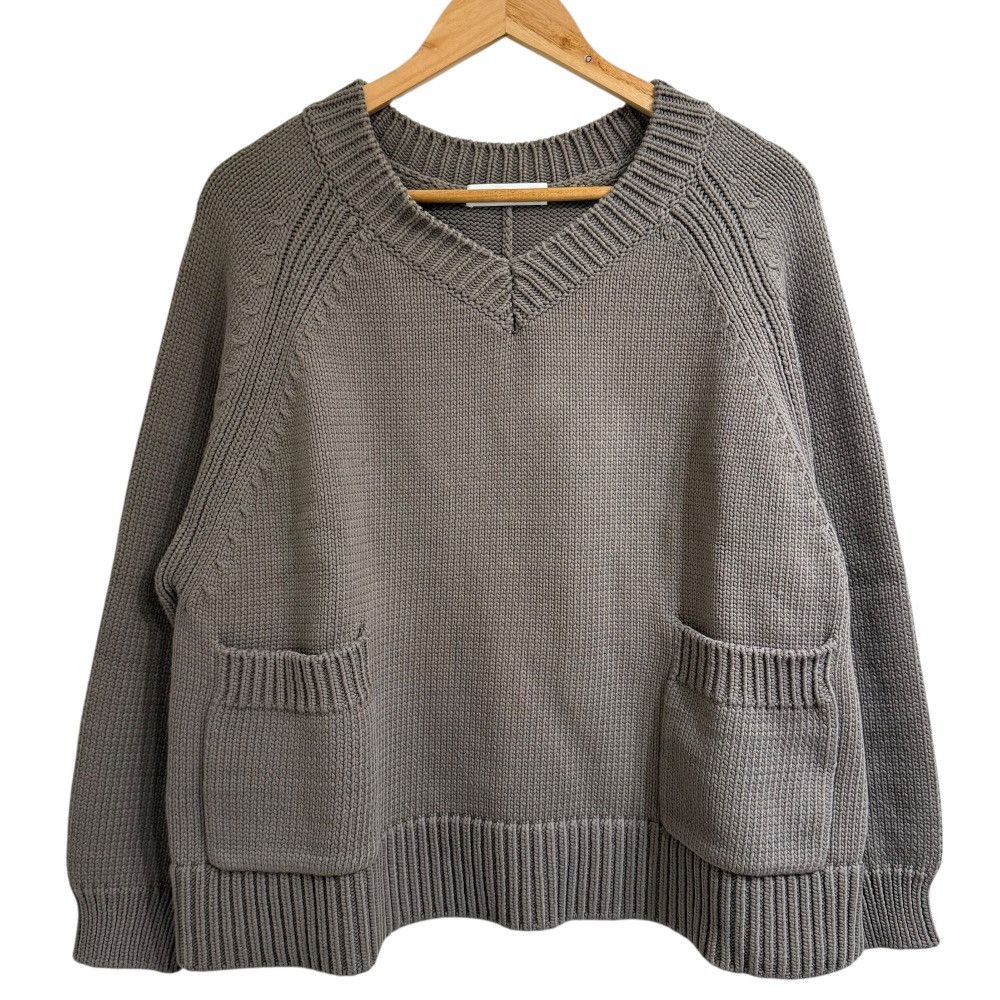 Other Other ebure Liliyan V-neck Knit Pullover Others Tops 4110800272 DUTY FREE for USA Size ONE SIZE - 1 Thumbnail