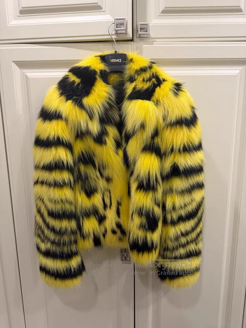Versace Versace Yellow tiger stripe fur coat Size L / US 10 / IT 46 - 7 Thumbnail