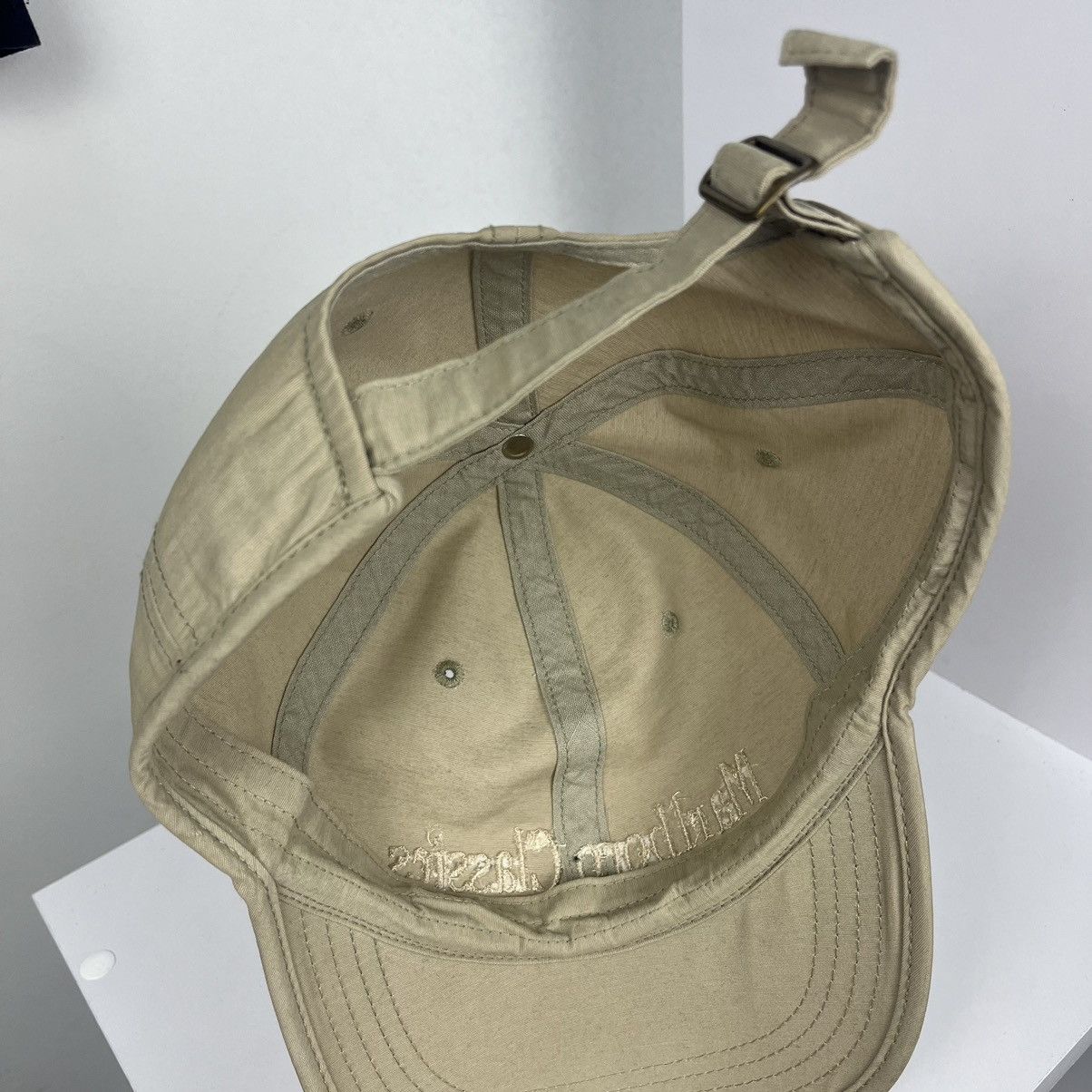 Marlboro Classics × Vintage 🎞️VINTAGE🎞️ Marlboro Classics Quality Label Beige sponsor Cap Size ONE SIZE - 8 Thumbnail