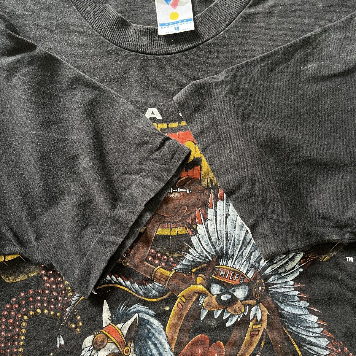 Vintage Vintage Tazmania Kansas City Cut TShirt Size US L / EU 52-54 / 3 - 16 Thumbnail