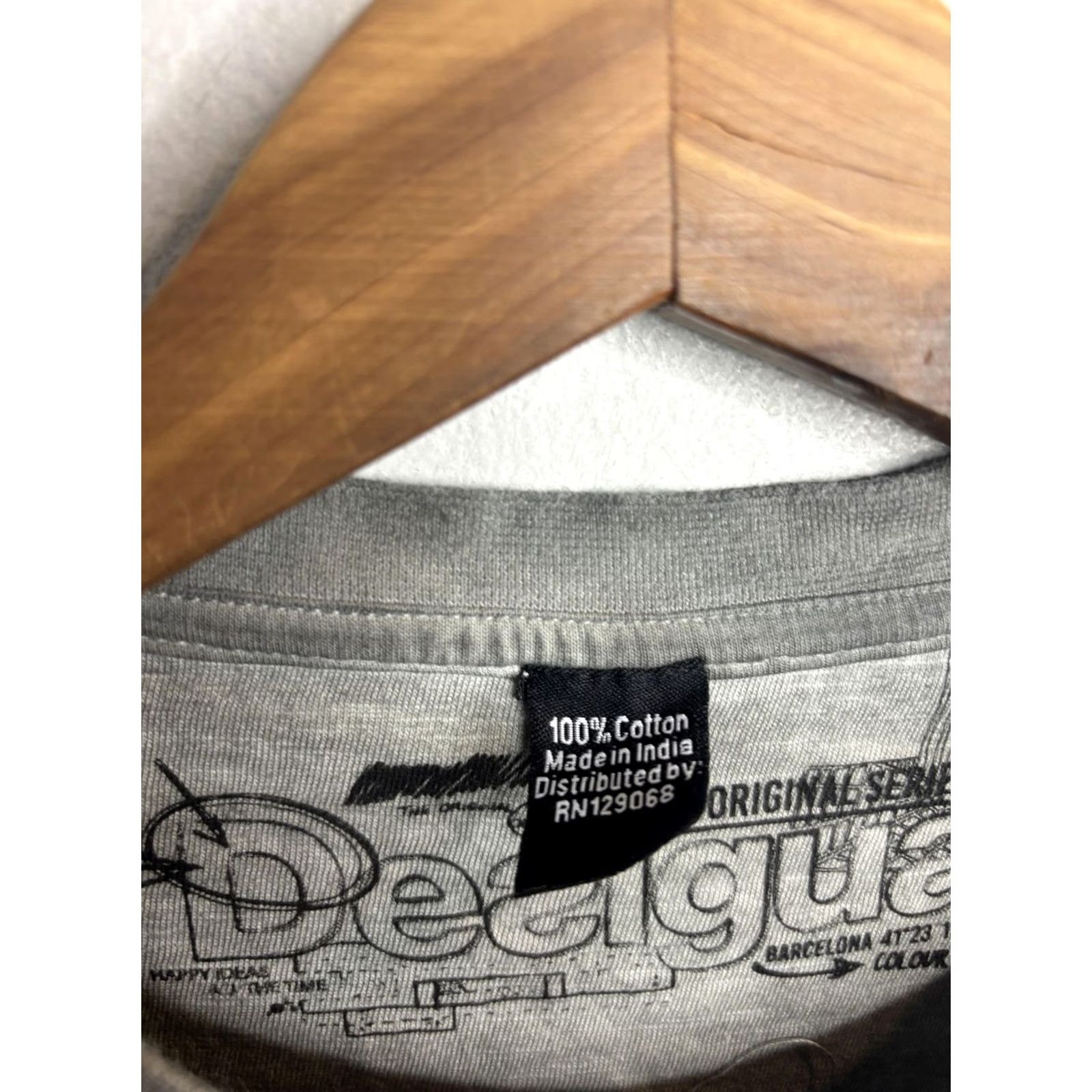 Desigual Desigual Shirt Mens XL Gray Black Graphic Short Sleeve Tropical Print Cotton Size US XL / EU 56 / 4 - 3 Thumbnail