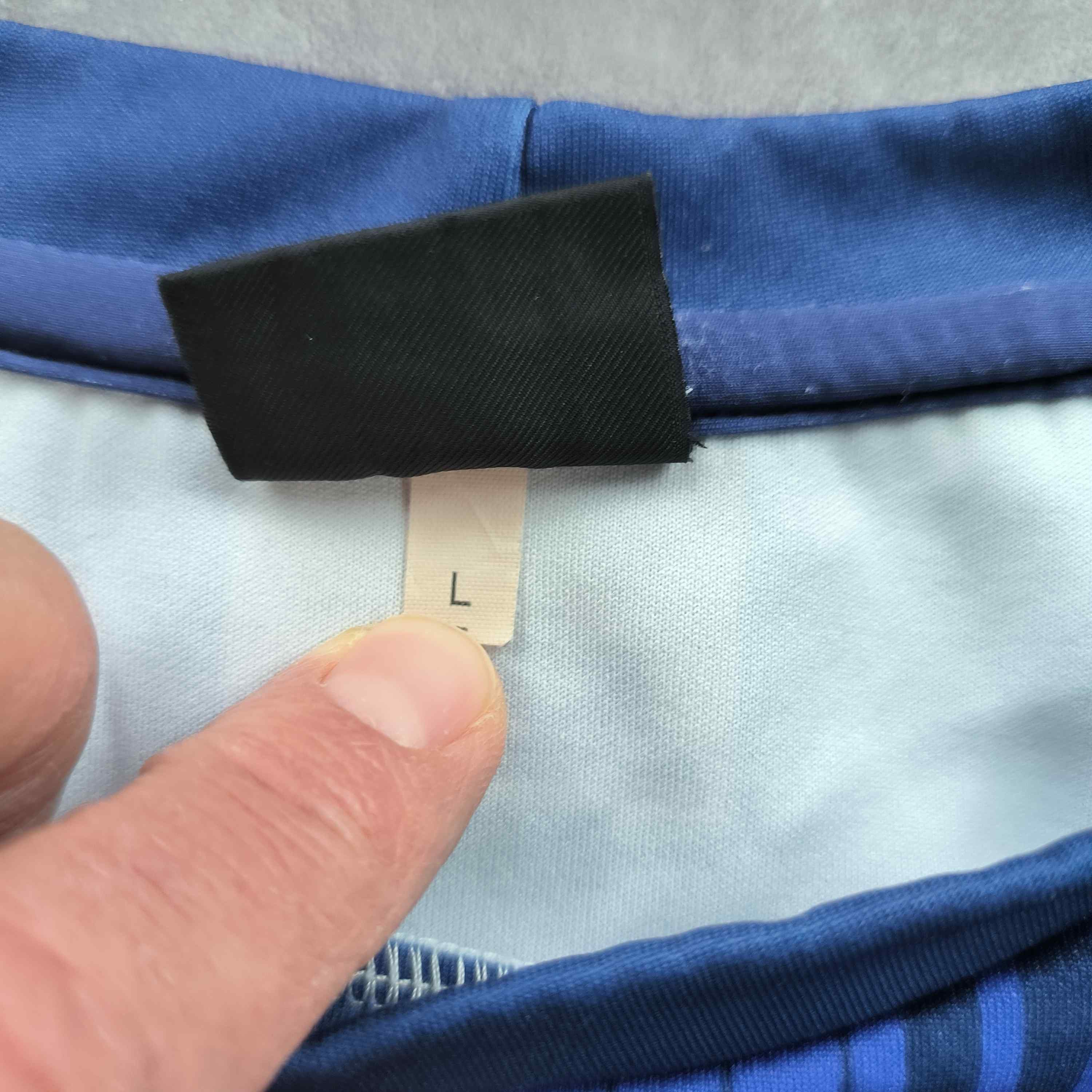 Other Wolfsberger AC long sleeve training football jersey size L Size US L / EU 52-54 / 3 - 4 Thumbnail