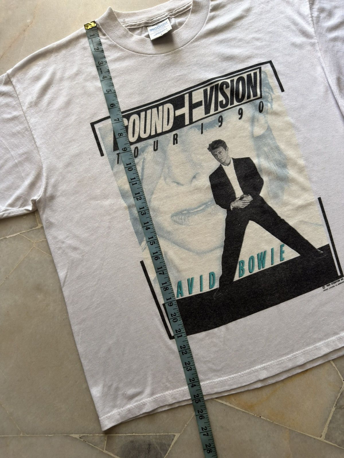 Band Tees VINTAGE ©️1990 DAVID BOWIE SOUND VISION TOUR TEE , SHIRT Size US L / EU 52-54 / 3 - 8 Thumbnail