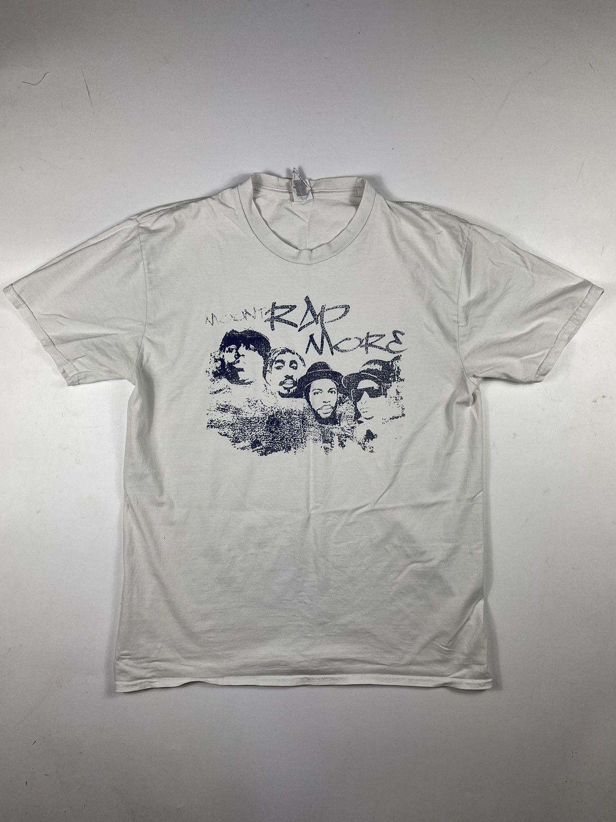 Vintage Mount rapmore t shirt white rare rap tee retro Size US L / EU 52-54 / 3 - 1 Thumbnail