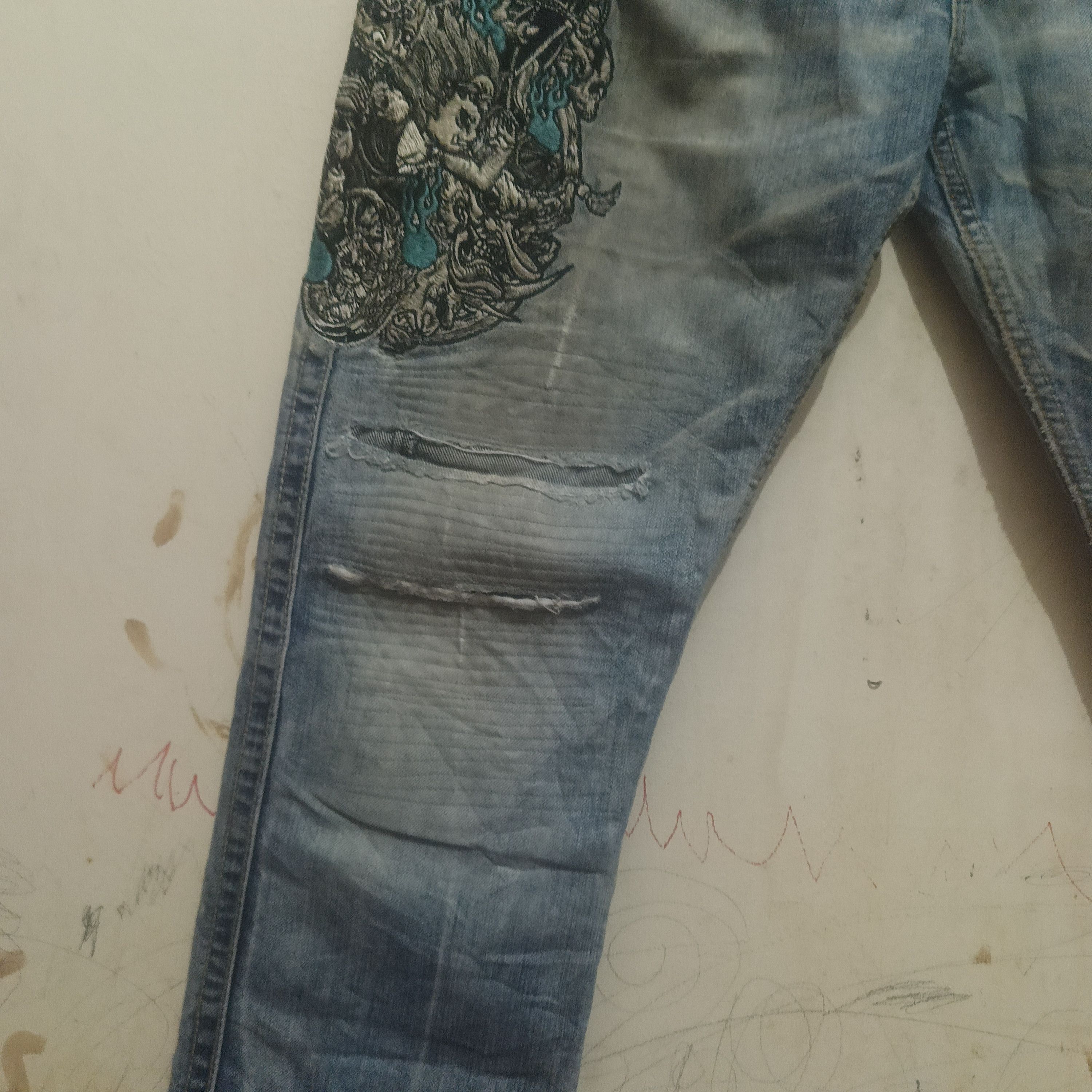 Karakuri Tamashii Japan Jizo Bosatsu Distressed Thrashed Jeans Karakuri style Size US 31 - 5 Thumbnail
