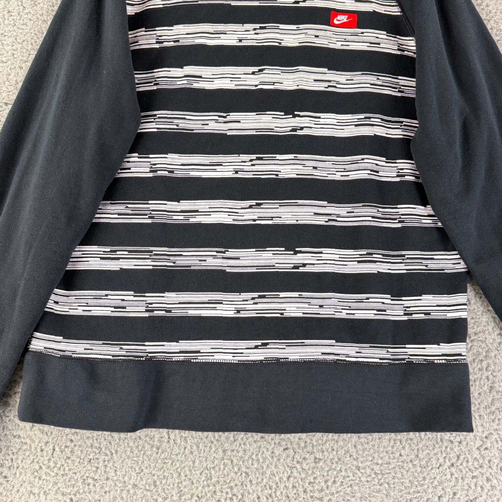 Nike Nike Sweater Mens Large Black White Stripe Crew Neck Long Sleeve 100% Cotton Size US L / EU 52-54 / 3 - 5 Thumbnail