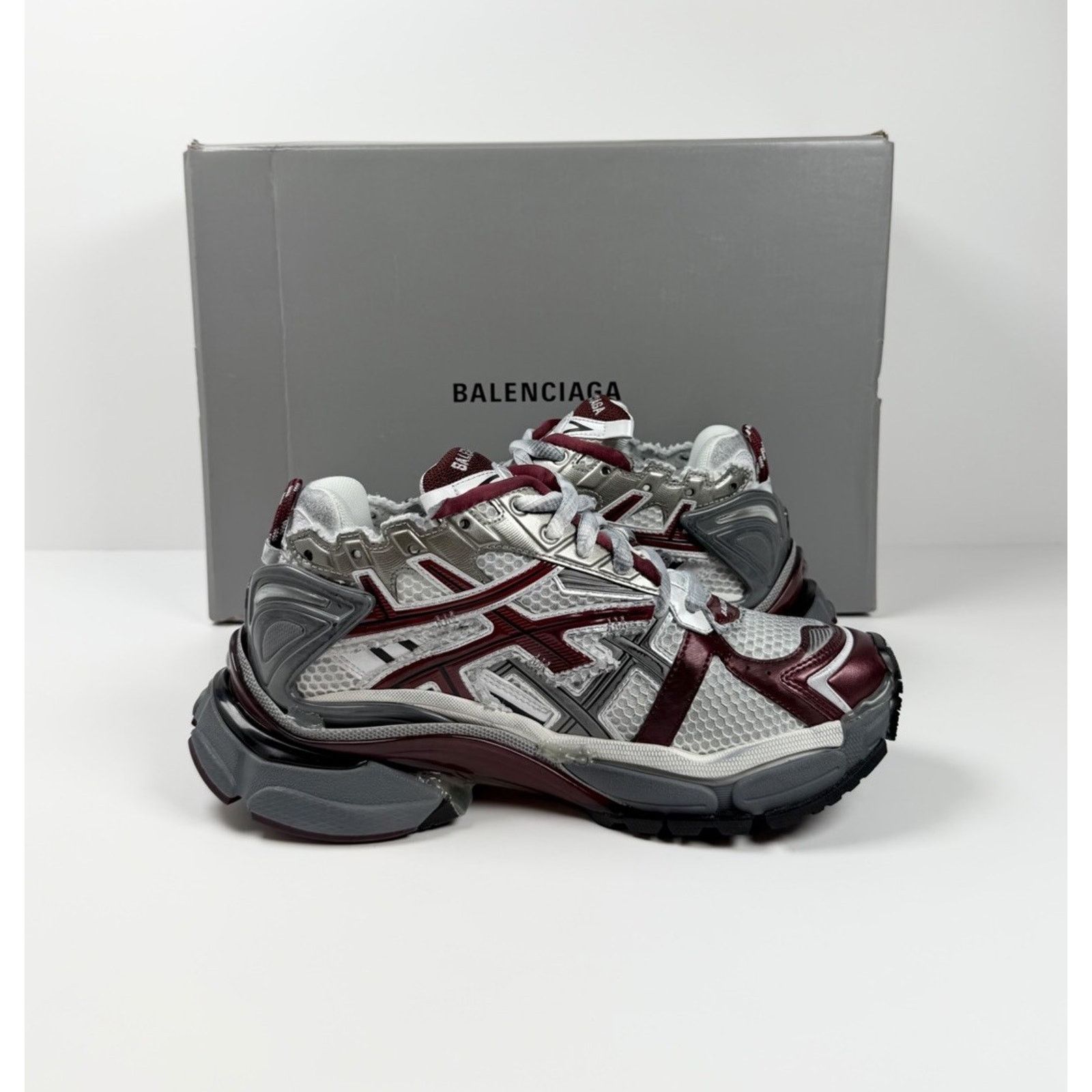 Balenciaga Size 39EU/6US - Balenciaga Runner Burgundy NEW! Size US 6 / EU 39 - 5 Thumbnail