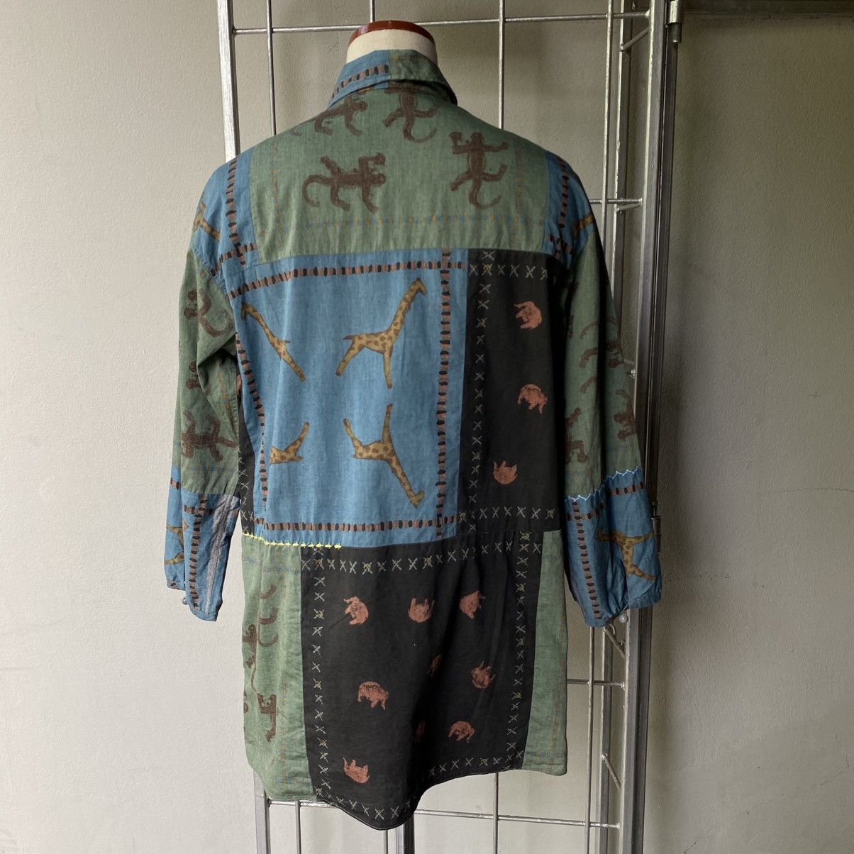 Hai Sporting Gear SPORTING GEAR HAI image SPRING & SUMMER 2002 Printed Shirt Size M / US 6-8 / IT 42-44 - 15 Thumbnail