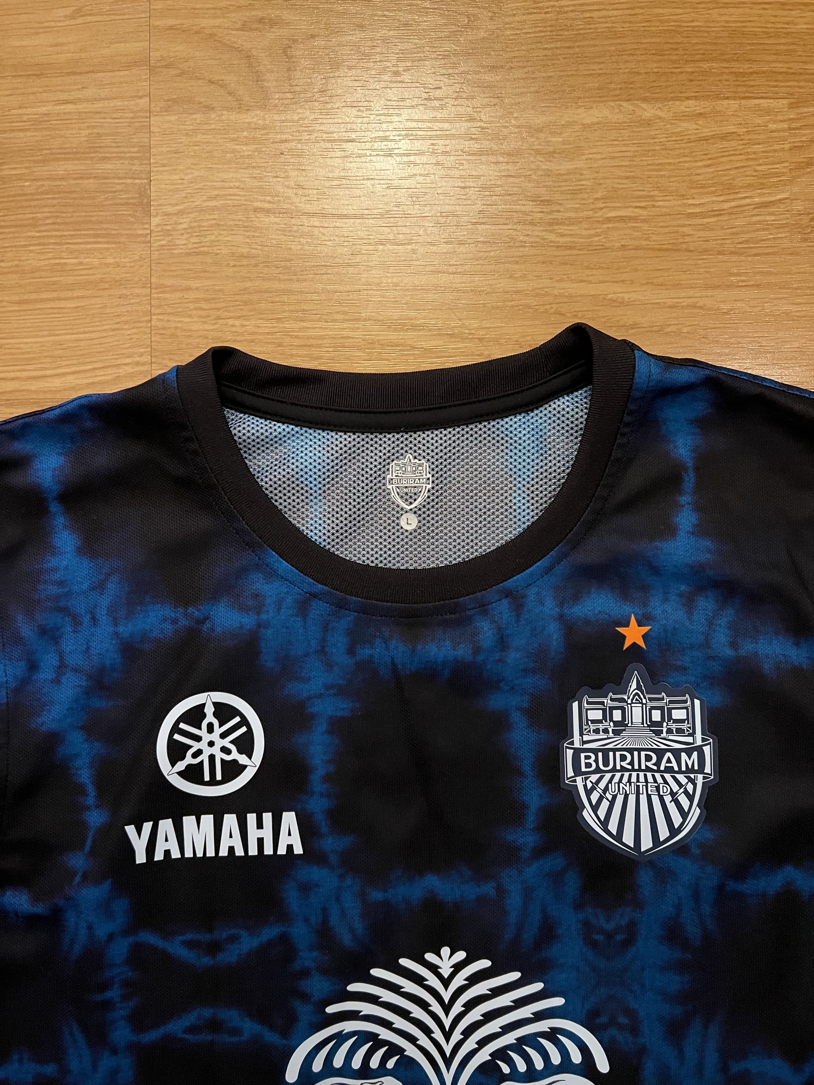 Other Original Buriram United Soccer Training Jersey Tank-Top Size US L / EU 52-54 / 3 - 7 Thumbnail