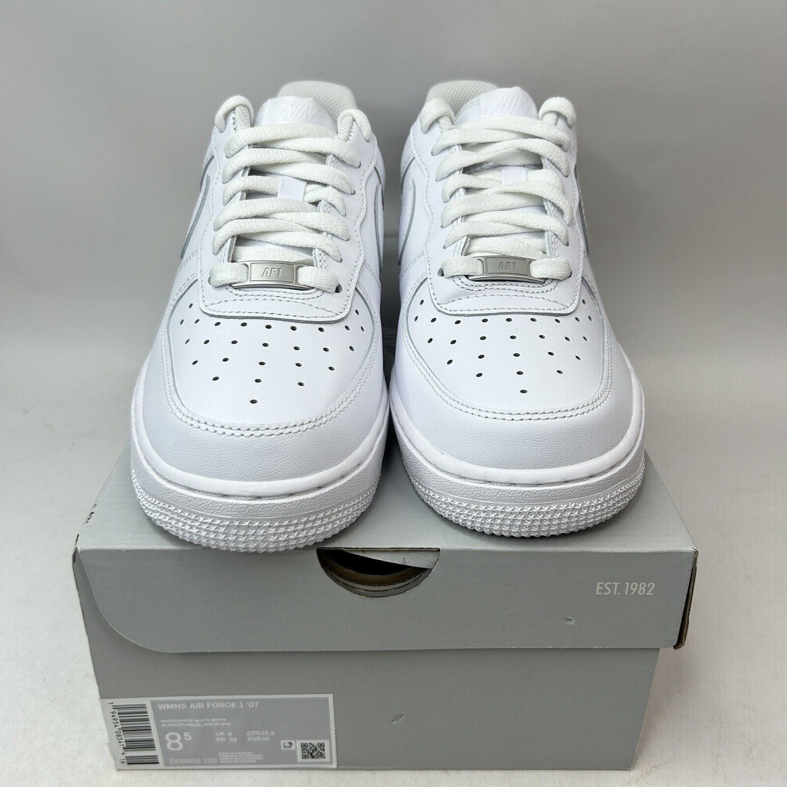 Nike Nike Shoes Air Force 1 Low 07’ “Triple White” 2024 Size US 8.5 / IT 38.5 - 2 Thumbnail