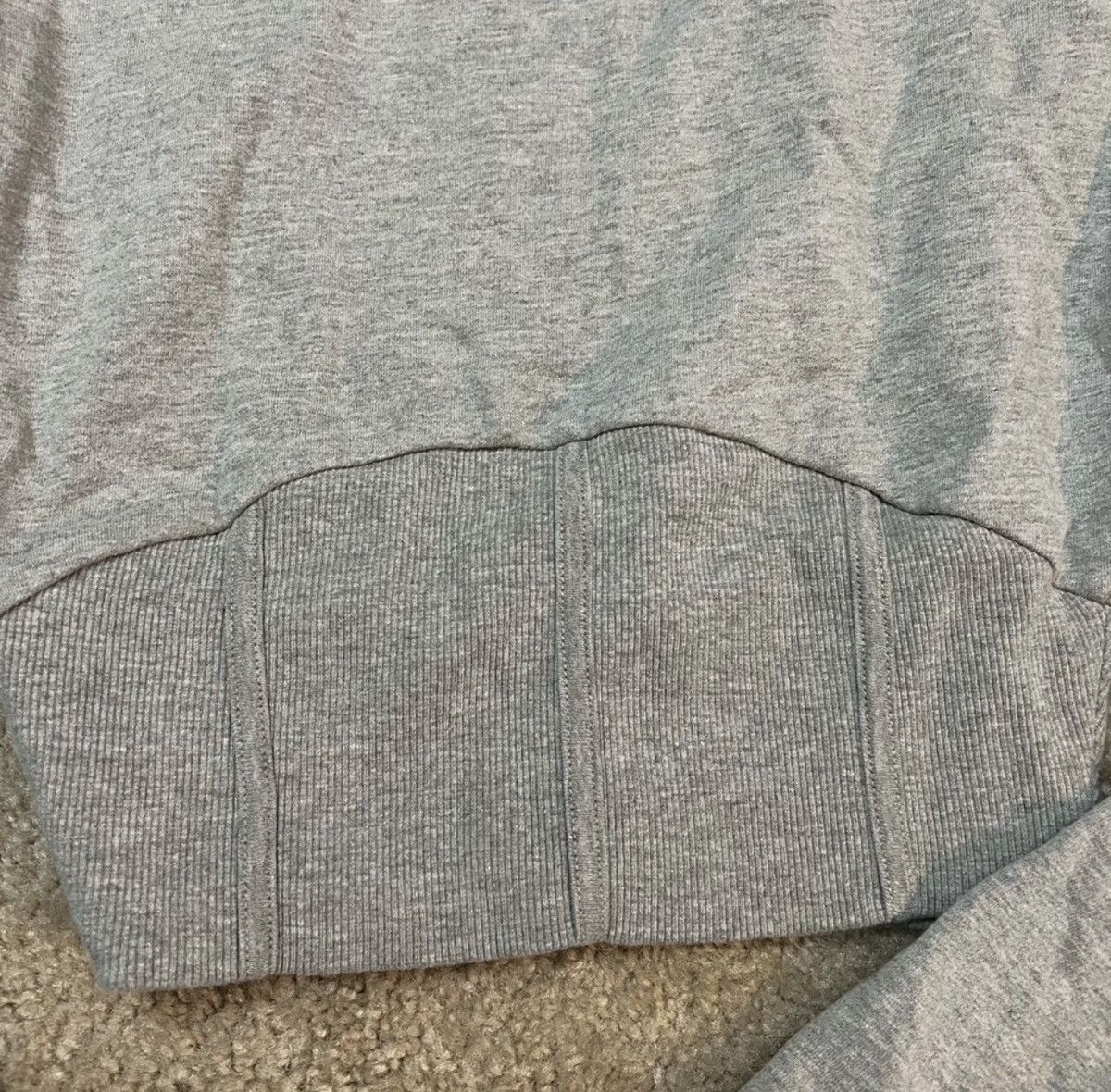 Urban Outfitters Urban Outfitters Cropped Gray Ribbed Sweatshirt Size S / US 4 / IT 40 - 3 Thumbnail