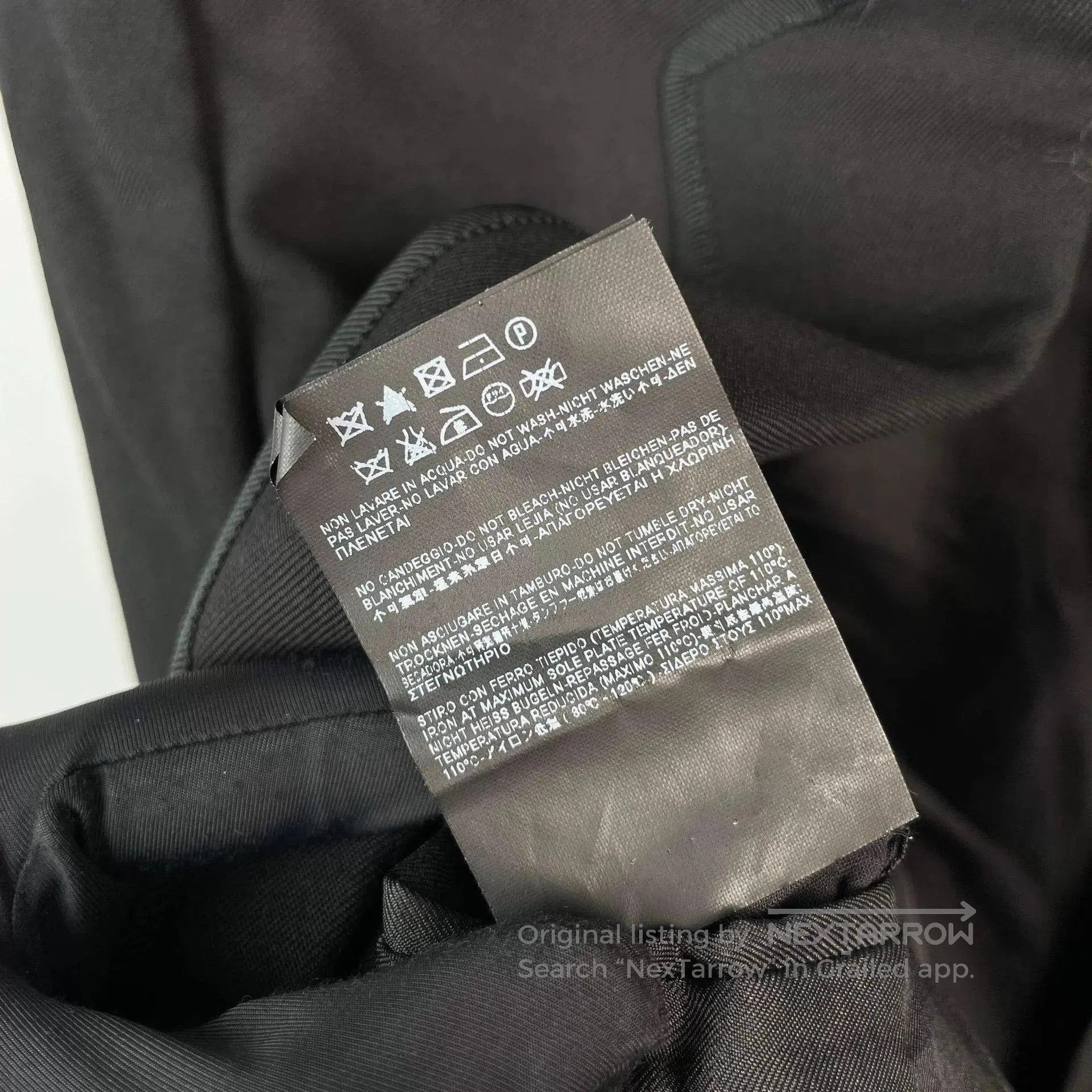 Yves Saint Laurent Black Formal Blazer with Button Closure. Size US M / EU 48-50 / 2 - 5 Thumbnail