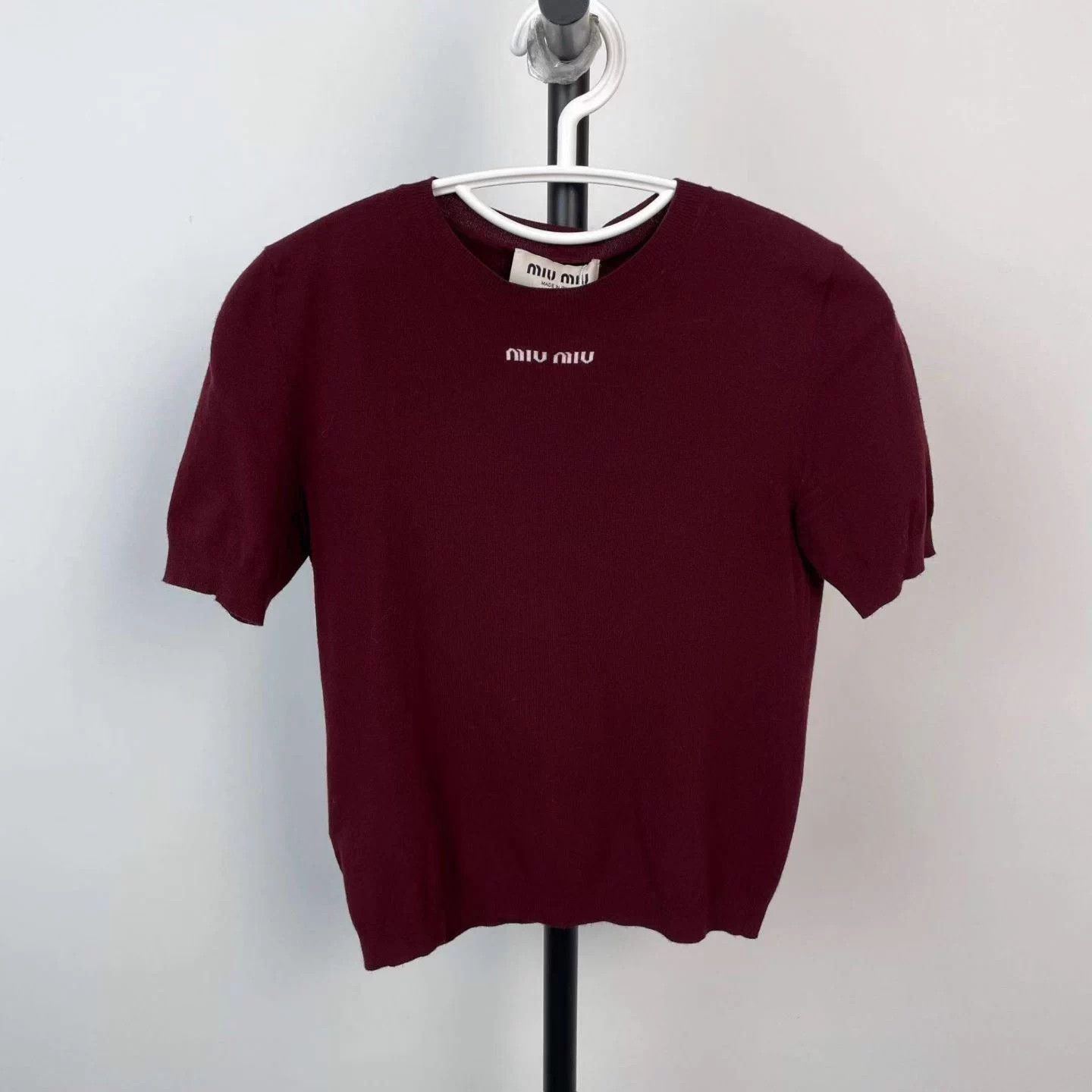 Miu Miu MIU MIU Wine Red Logo Knit Embroidered Short Sleeve 38 Size XS / US 0-2 / IT 36-38 - 1 Thumbnail