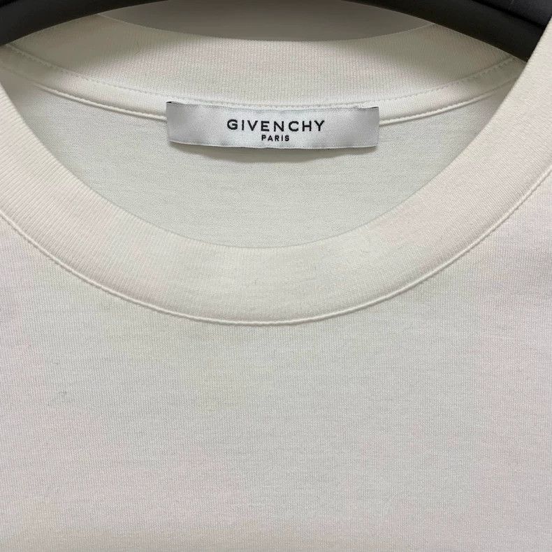 Givenchy Givenchy Chest logo short-sleeve, size S, shoulder width 5 Size US S / EU 44-46 / 1 - 2 Thumbnail