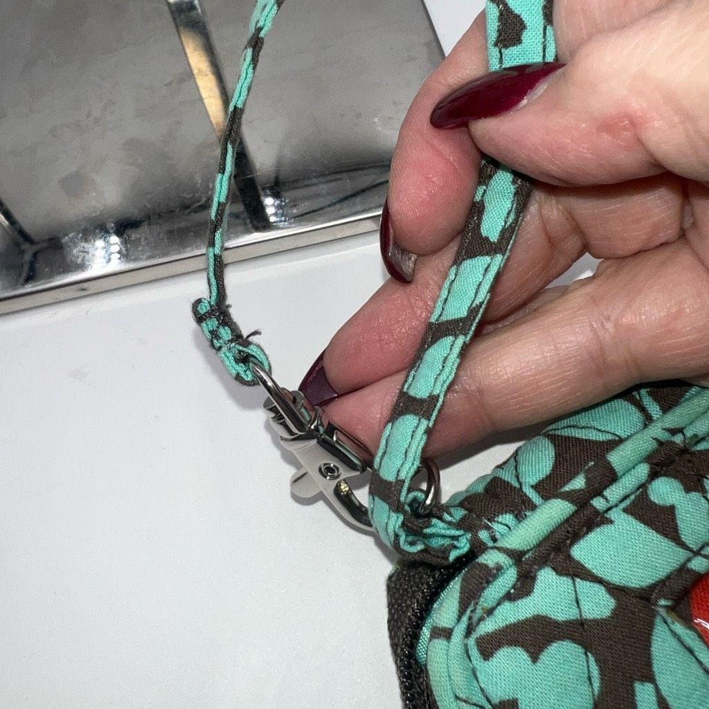 Disney Disney Parks Vera Bradley ID Wallet Wristlet Shower Vines Mi Size ONE SIZE - 8 Thumbnail