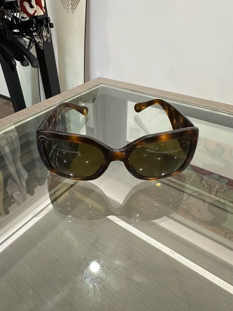 Chanel Vintage Chanel Tortoise Shell Sunglasses -2505 Size ONE SIZE - 2 Thumbnail