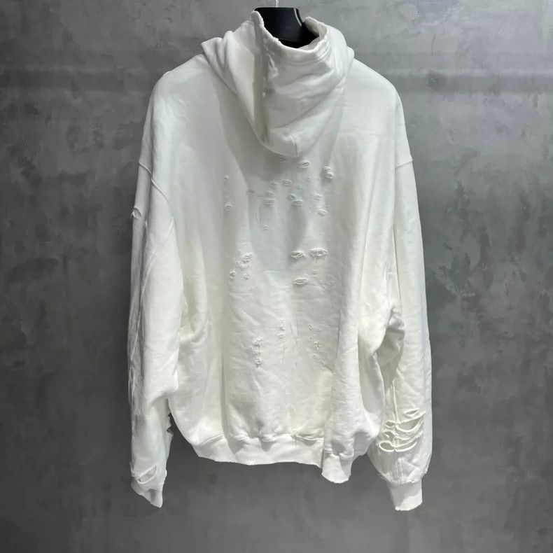 Balenciaga Balenciaga White logo printed hole-effect fleece sweatshir Size US XS / EU 42 / 0 - 2 Thumbnail