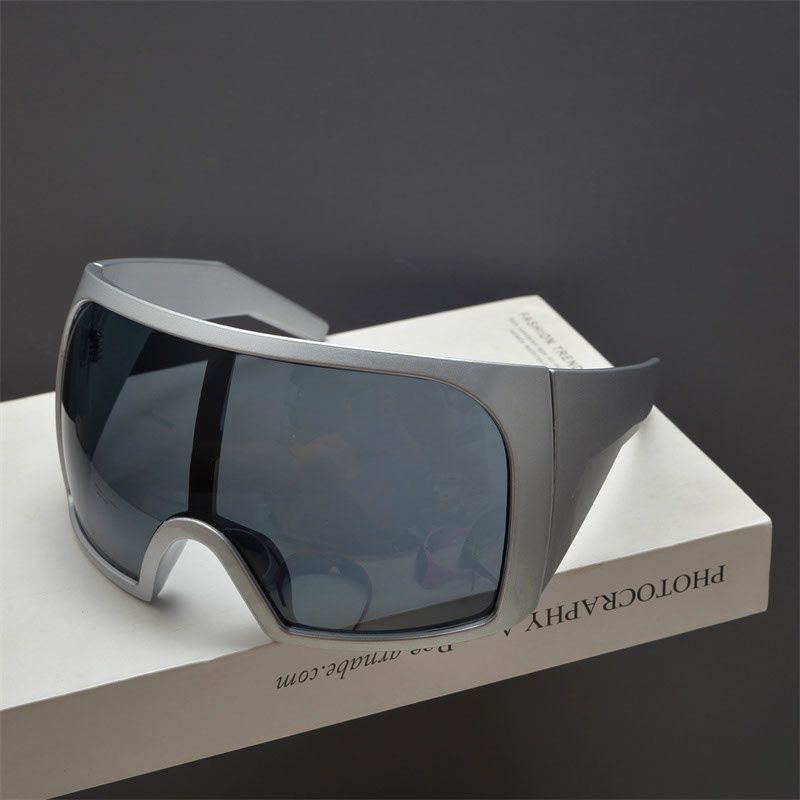 VIBE Modern Street ins style custom avant-garde sunglasses Size ONE SIZE - 1 Thumbnail