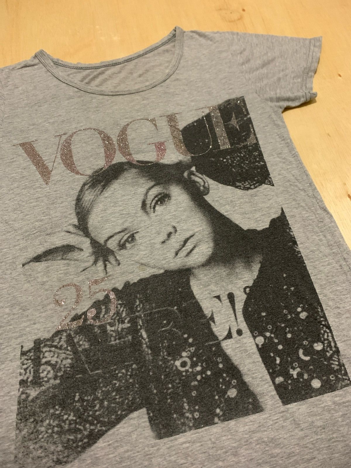 Japanese Brand Y2k Vogue Hysteric Glamour Style Tshirt Size ONE SIZE - 3 Thumbnail