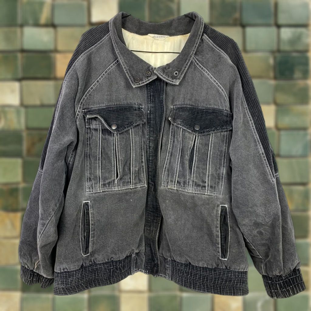 Vintage VINTAGE 90s Oversized Black Denim Grunge Jean Jacket Womens Large Size 36" / US 14 / IT 50 - 1 Thumbnail
