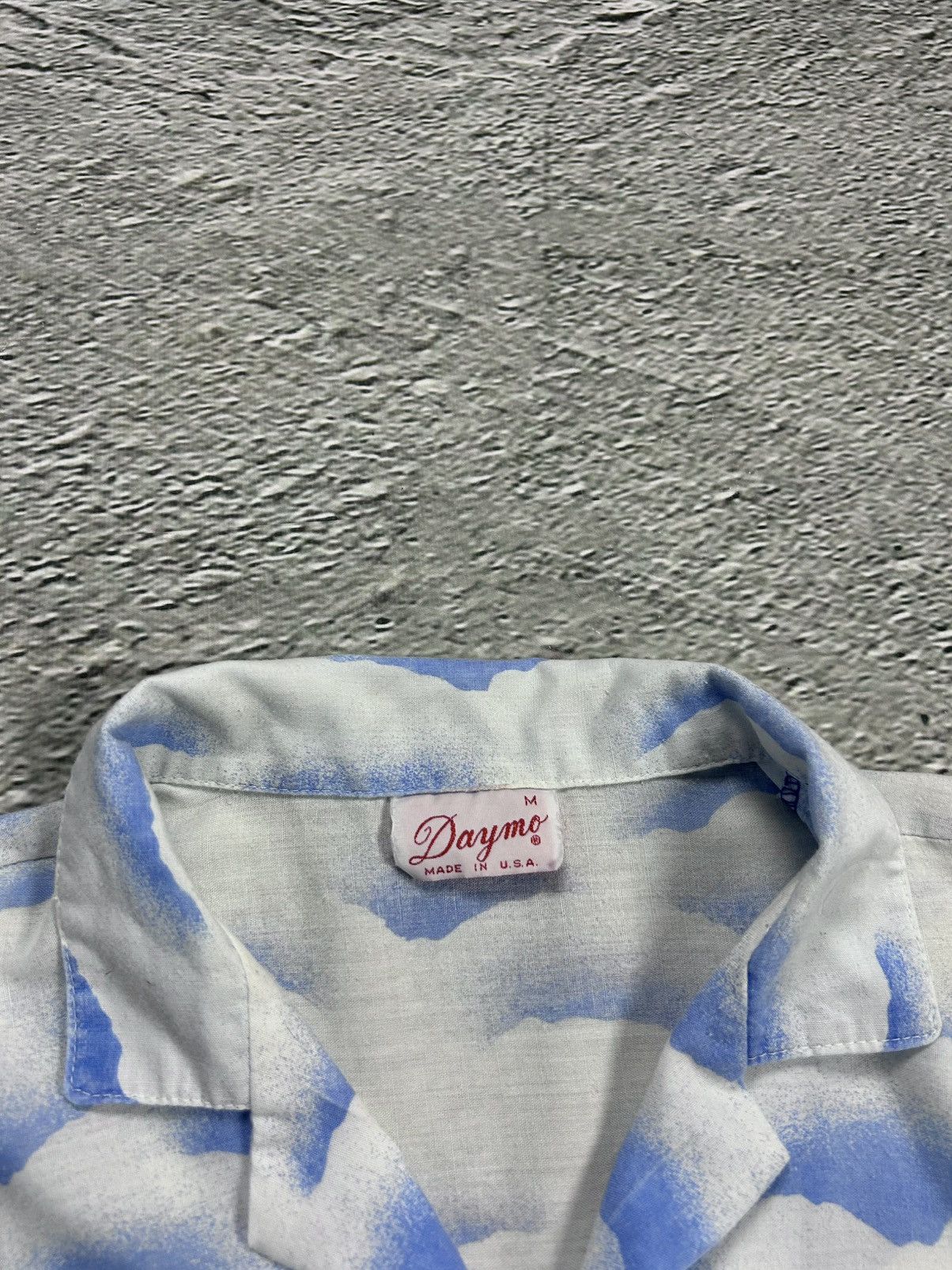 Vintage Hawaiian Shirt vintage Daymo made in USA blue beach surf 80s Size US M / EU 48-50 / 2 - 2 Thumbnail