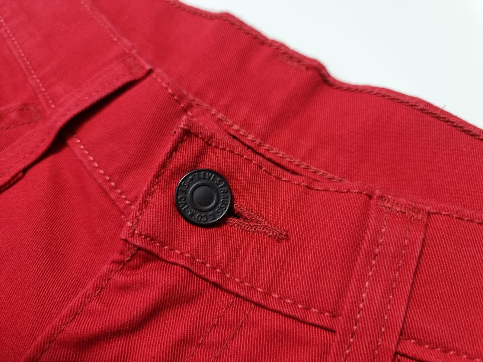Levi's Levi's 569 red straight jeans 31x34 L mens womens Size US 32 / EU 48 - 8 Thumbnail