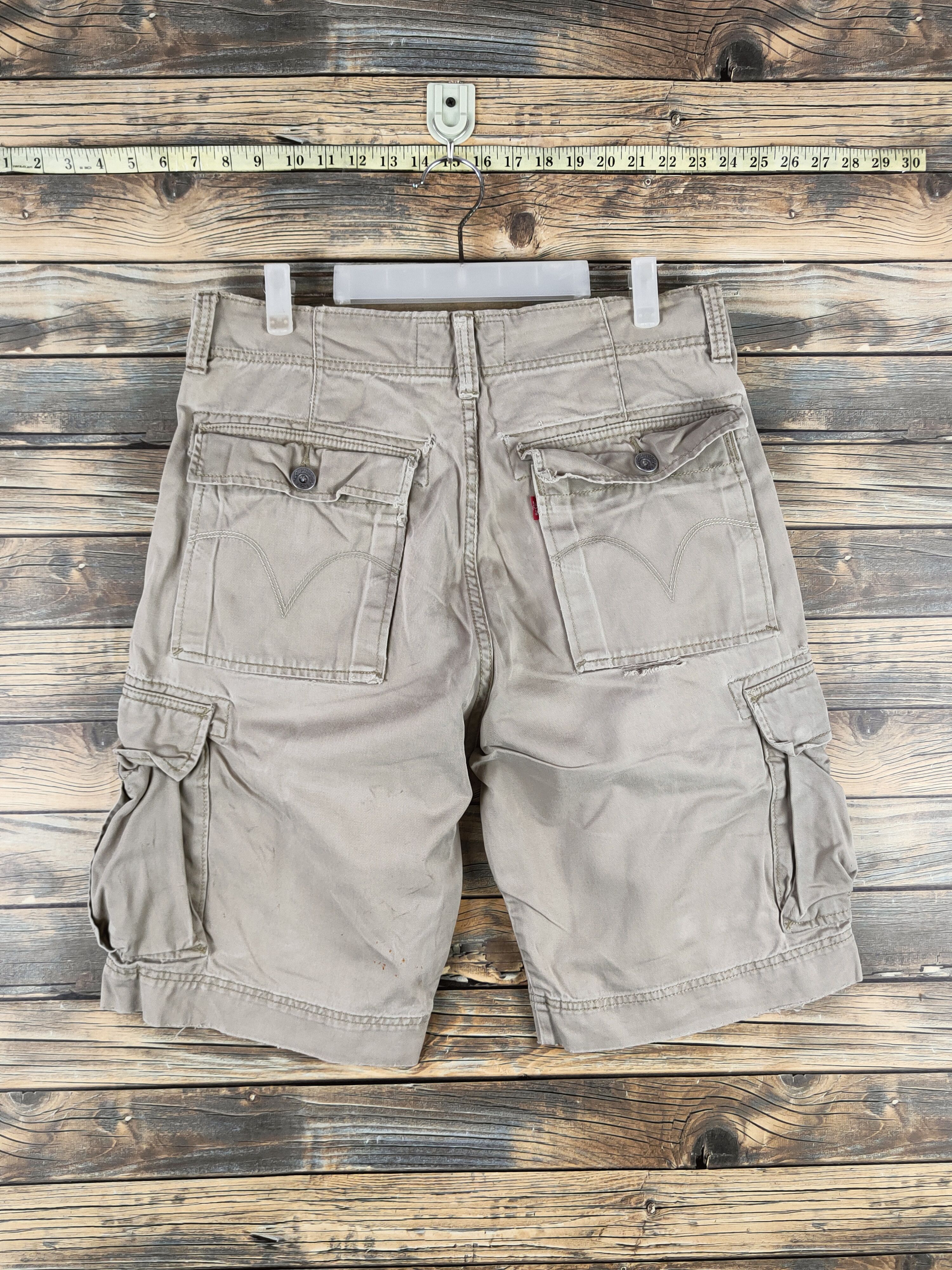 Levi's Levi's Beige Multipocket Shorts #S2840 Size US 32 / EU 48 - 8 Thumbnail