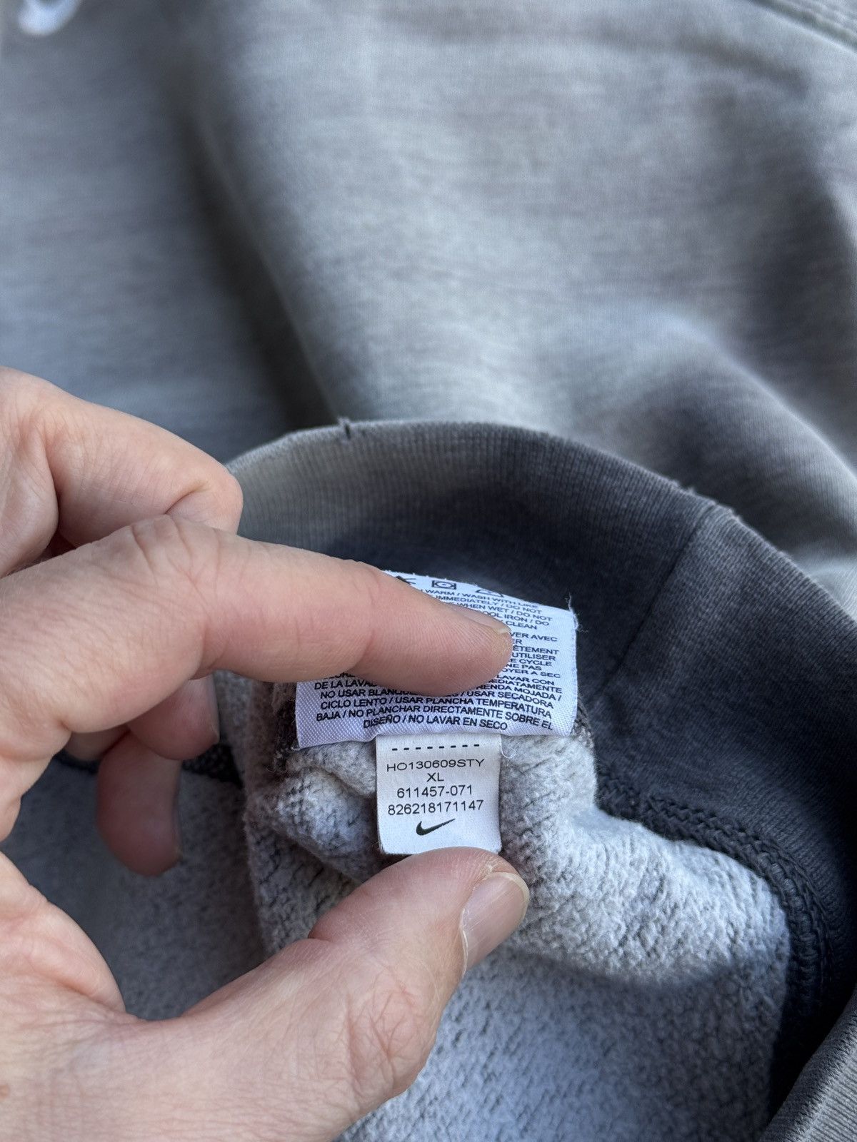Nike Thrashed Sun Faded Nike Hoodie Distressed Erd grunge y2k tag Size US XL / EU 56 / 4 - 13 Thumbnail
