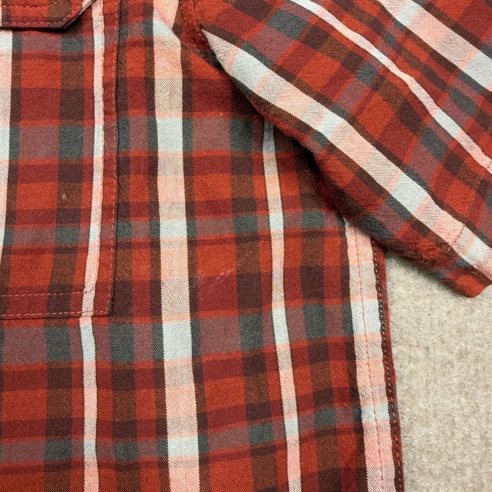 Carhartt VINTAGE Carhartt Button-Up Shirt Men M Red Plaid Workwear Collared Short Sleeve Size US M / EU 48-50 / 2 - 5 Thumbnail