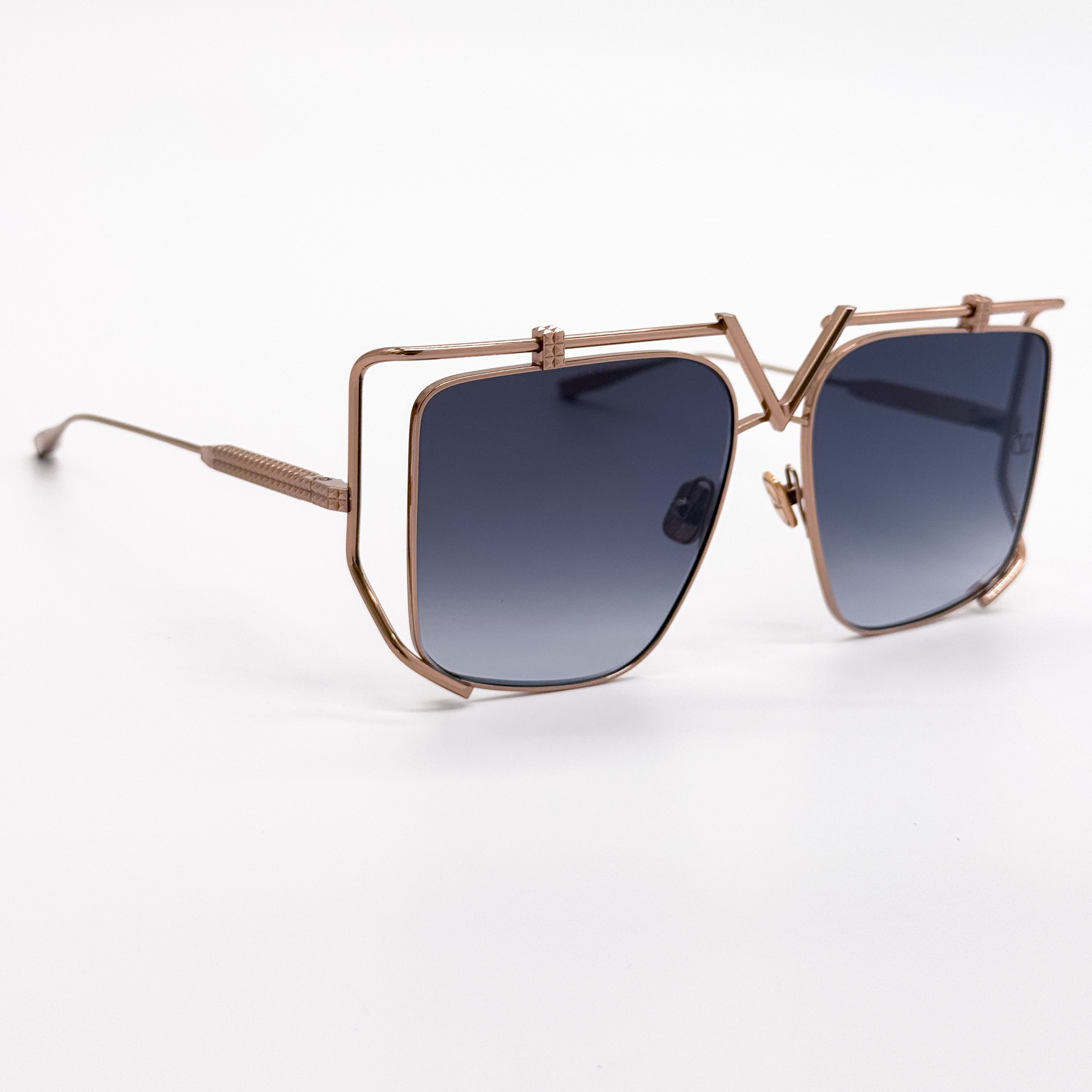 Valentino NEW VALENTINO V-LIGHT VLS-116A GREY TITANIUM SUNGLASSES Size ONE SIZE - 5 Thumbnail