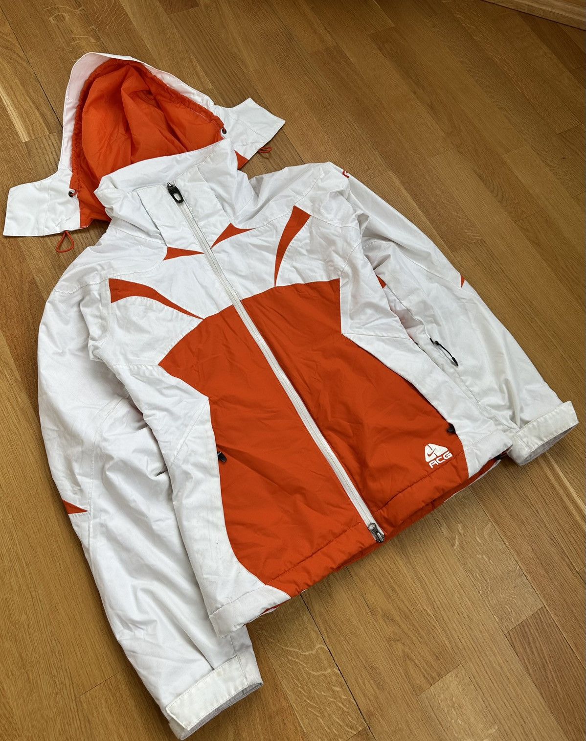 Nike ACG Vintage Nike ACG Jacket Y2K Multi Fit Style Size M / US 6-8 / IT 42-44 - 3 Thumbnail