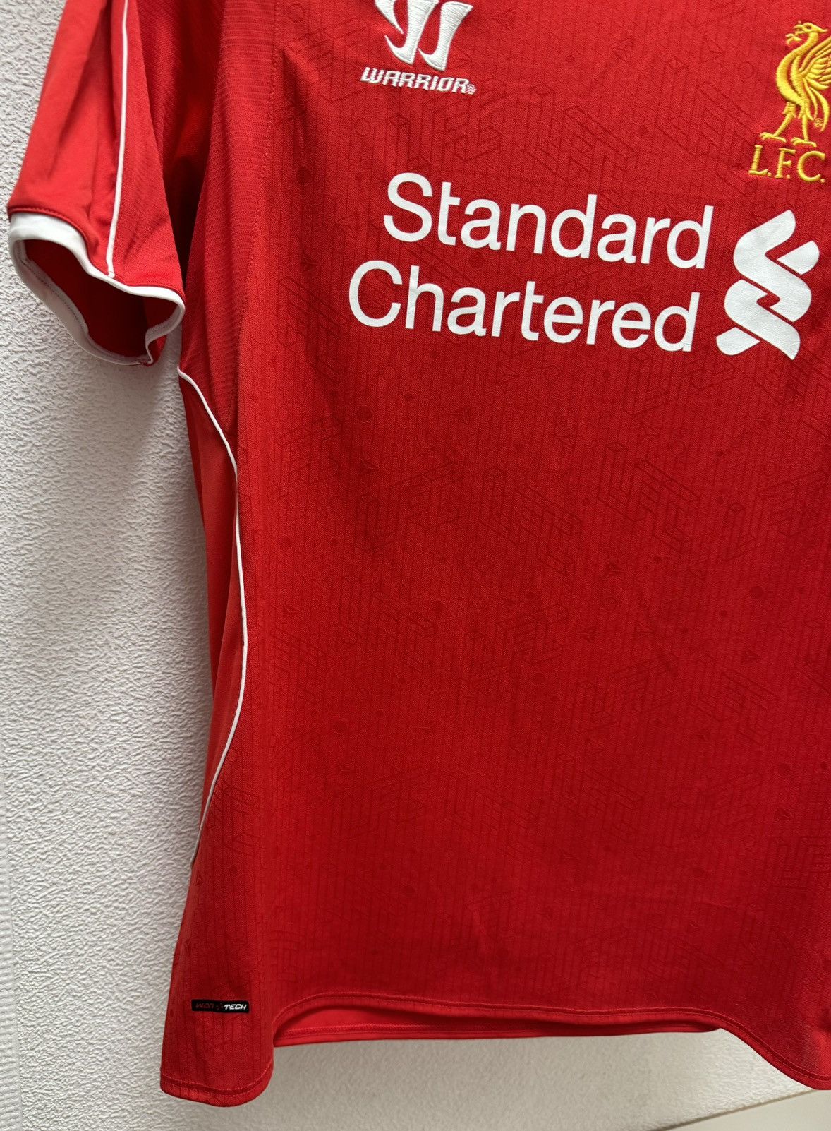 Warrior Warrior Liverpool soccer jersey Xl sz standard Chartered Size US XL / EU 56 / 4 - 4 Thumbnail