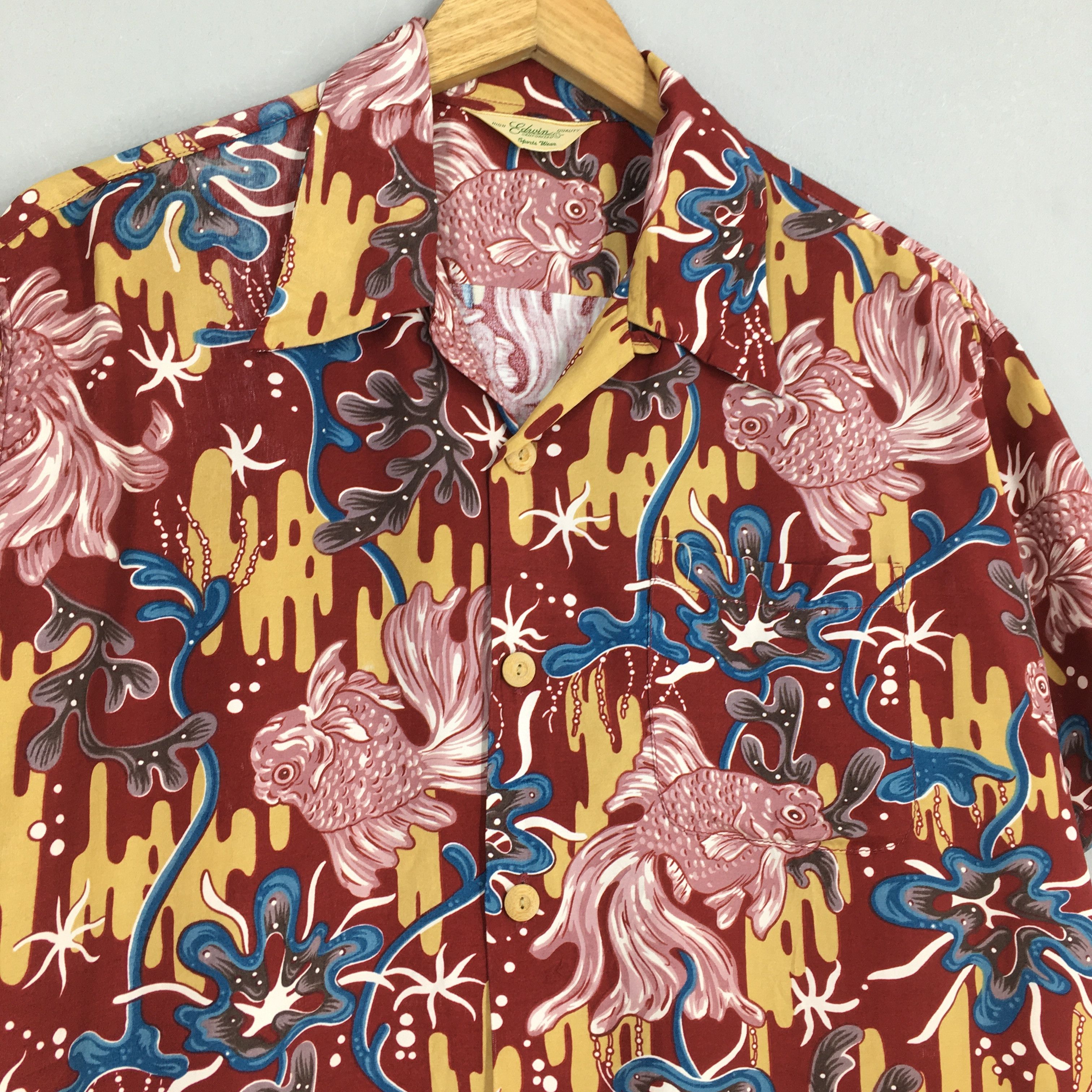 Edwin Vintage Edwin Hawaiian Gold Fish Japanese Rayon Shirt Large Size US L / EU 52-54 / 3 - 3 Thumbnail