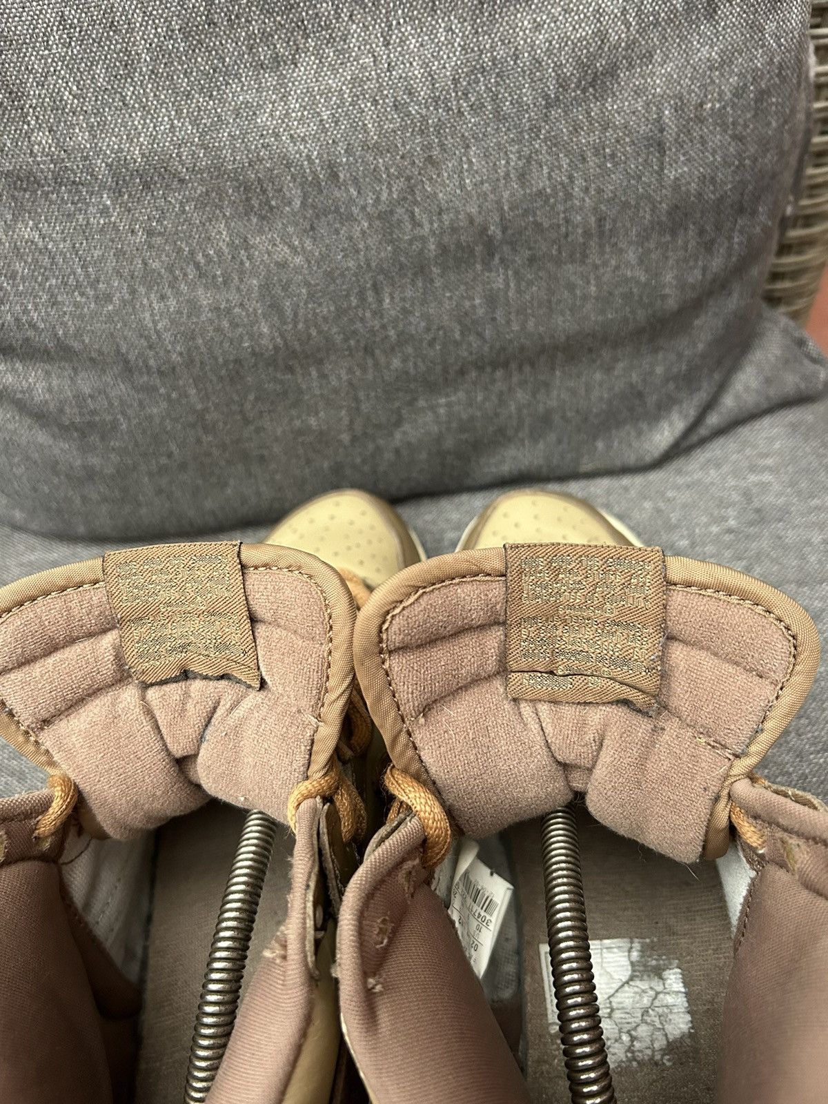 靴 2003 DUNK HIGH UNSTUSSY HAY/MAPLE Vintage 2003 Nike Dunk High “UNSTUSSY” Hay Maple Taupe US10