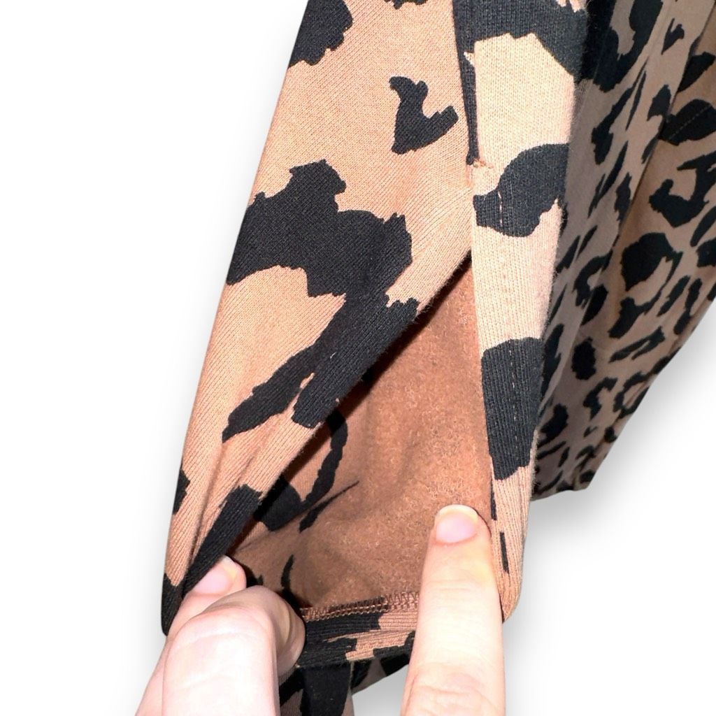 Velvet NWT Velvet By Graham & Spencer Renee Puff Dress Sz M in Camel & Black Leopard Size M / US 6-8 / IT 42-44 - 6 Thumbnail