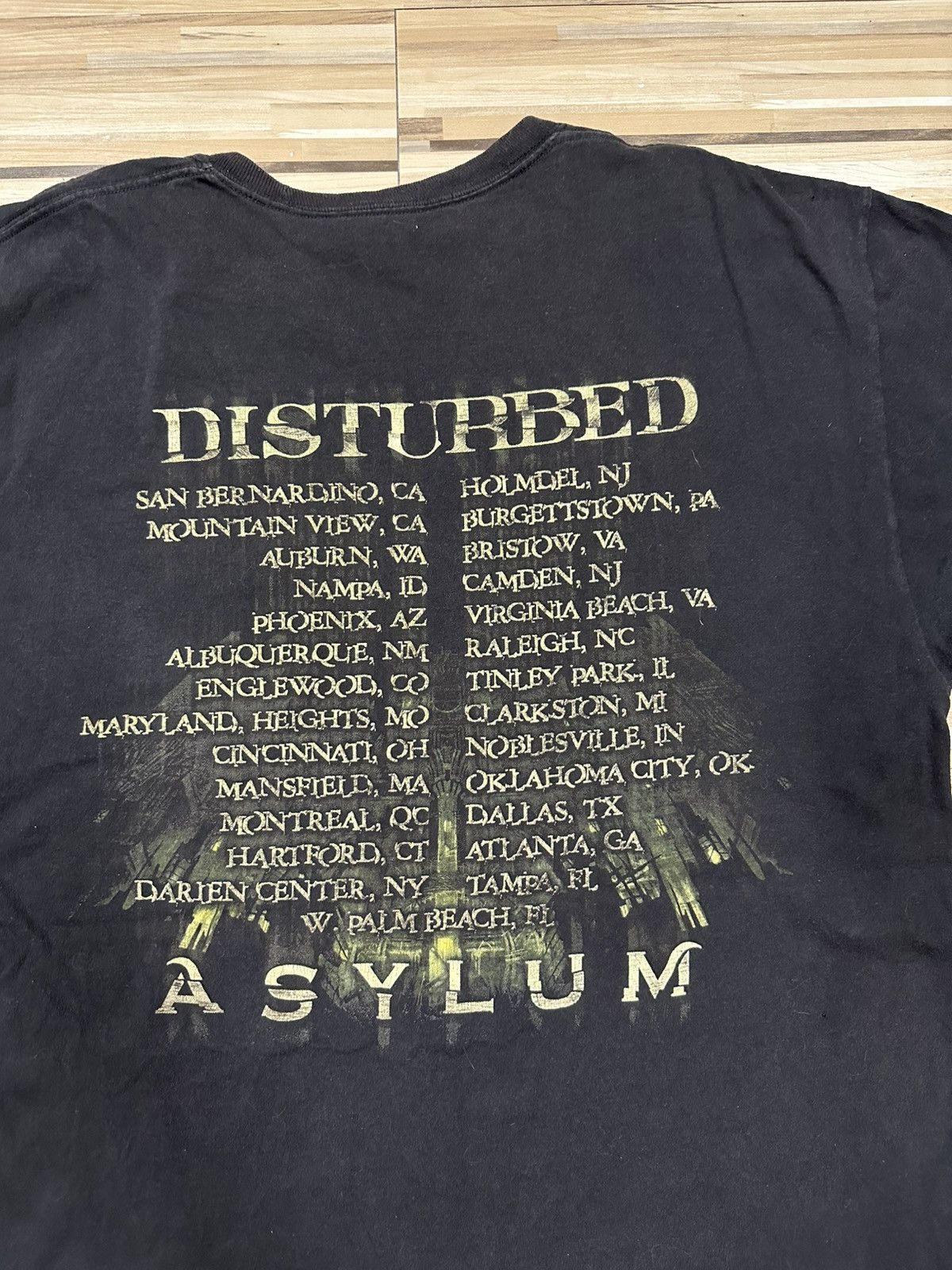 Band Tees Vintage Disturbed Asylum 2010/11 North American Tour T-Shirt Size US XL / EU 56 / 4 - 8 Thumbnail