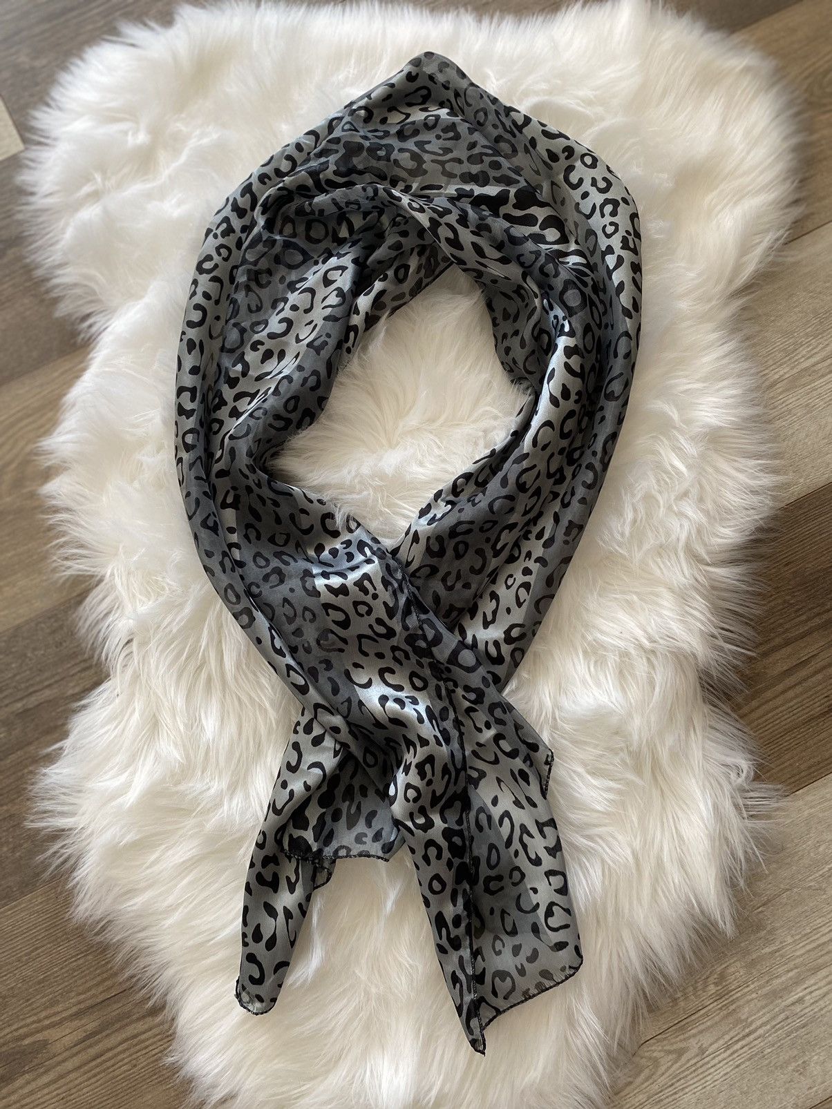 Other LVLX SILK ANIMAL PRINT SCARF Size ONE SIZE - 4 Thumbnail