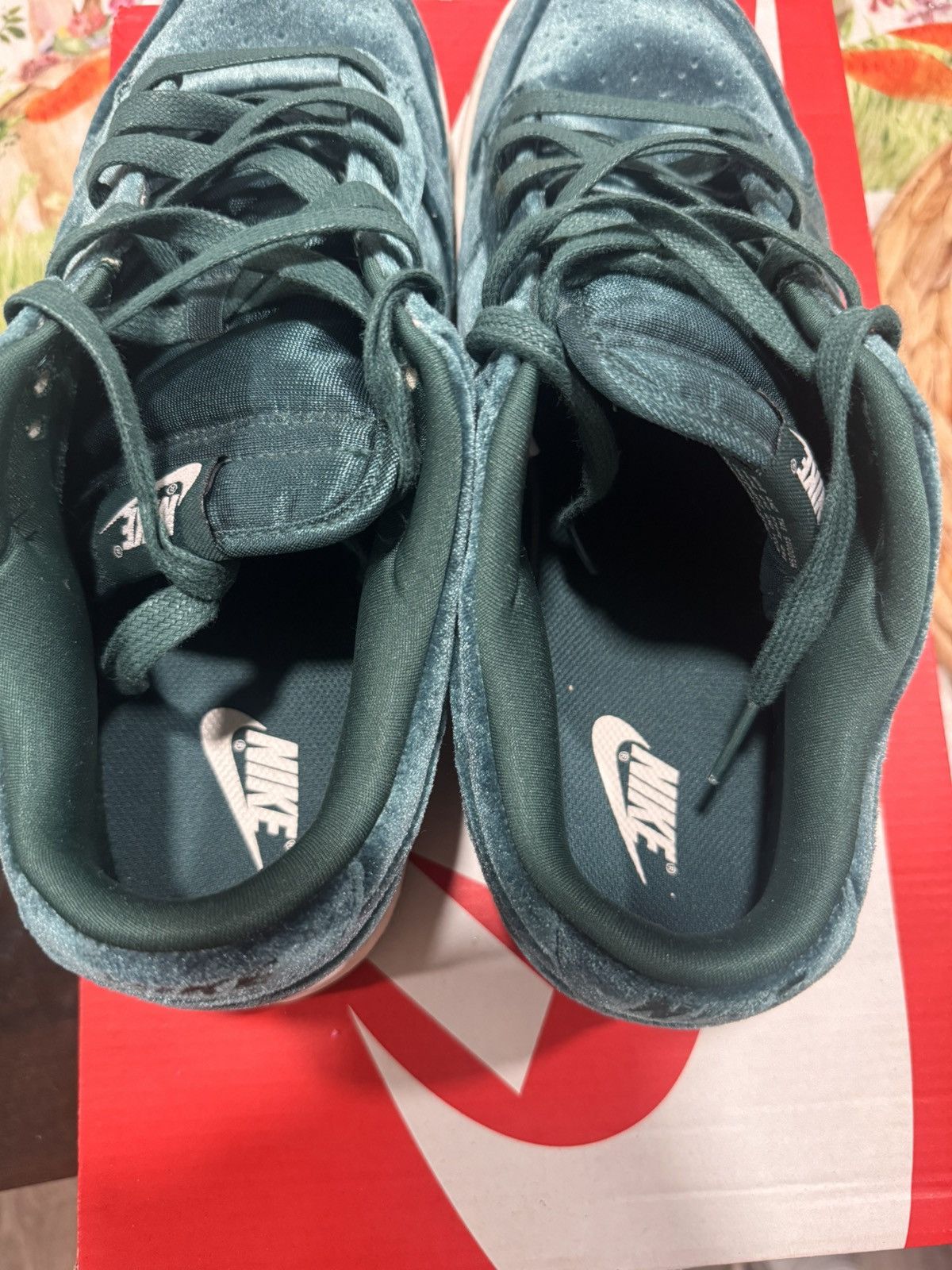 Nike Nike velvet Size 12.5W/11M Size US 11 / EU 44 - 4 Thumbnail