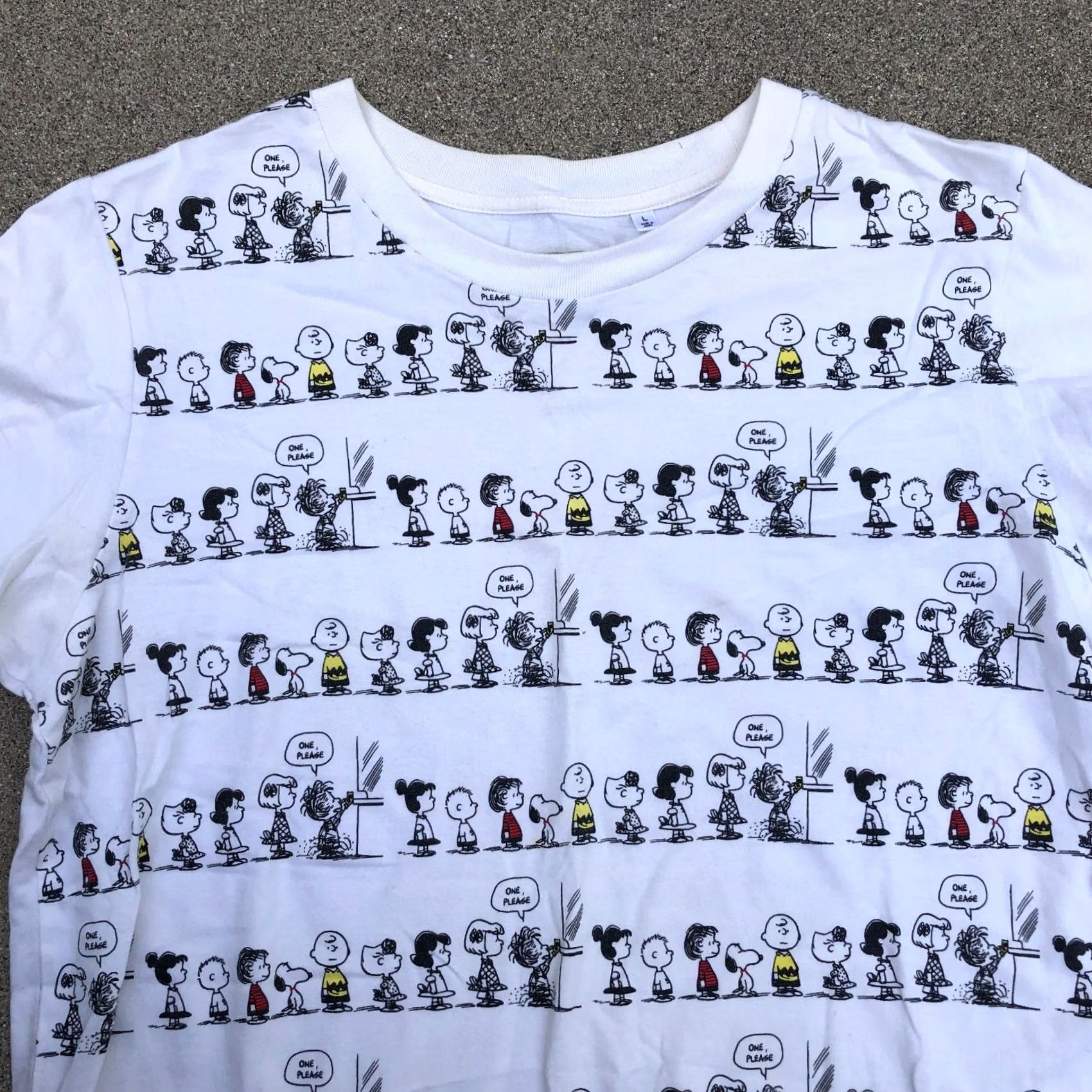Uniqlo UNIQLO x PEANUTS T Shirt Women's LARGE White Top Shirt Womens Large White Peanut UNIQLO x PEANUTS T Shirt Size L / US 10 / IT 46 - 2 Thumbnail