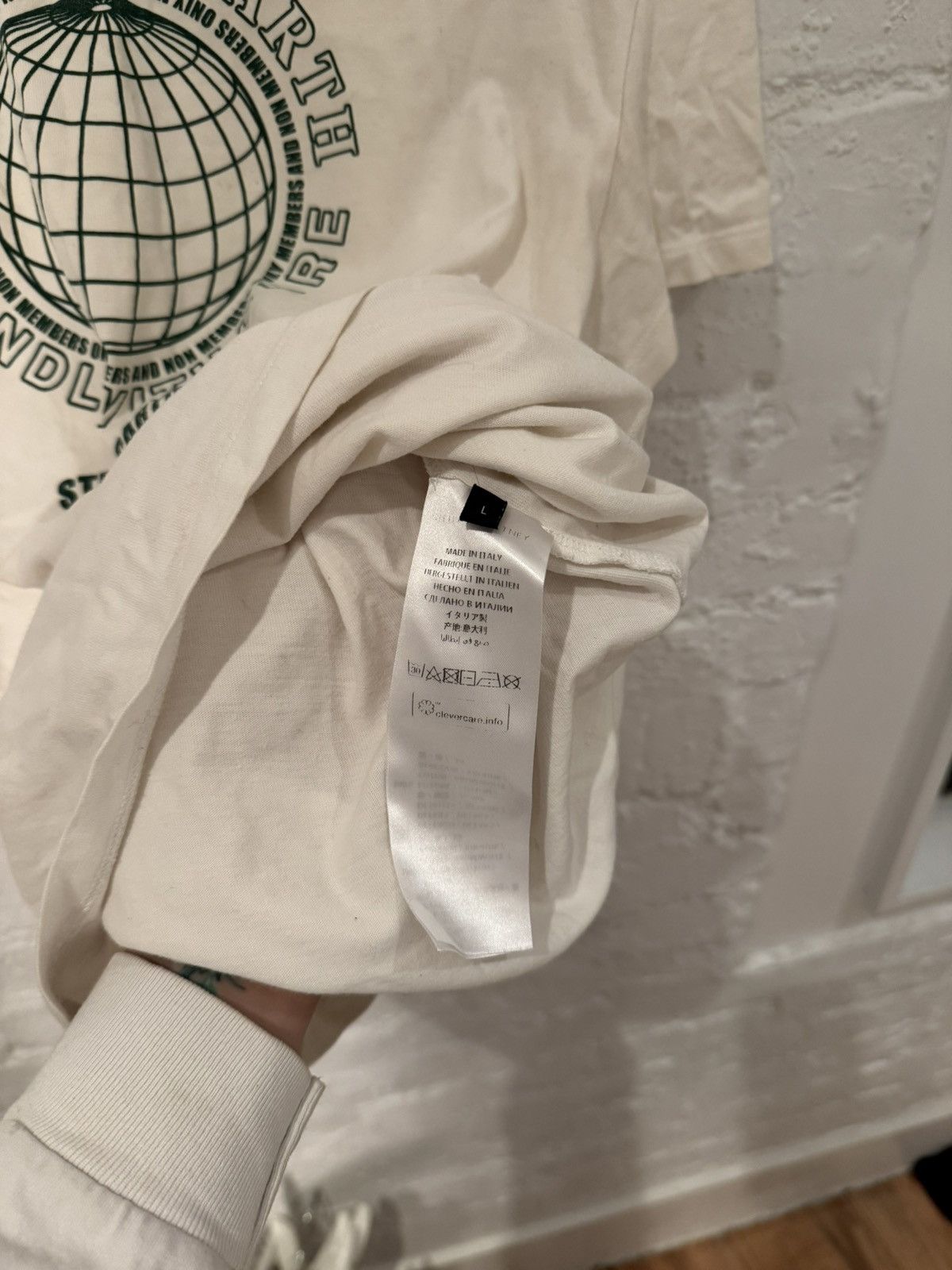 Stella McCartney Stella McCartney original earth shirt Size US L / EU 52-54 / 3 - 6 Thumbnail