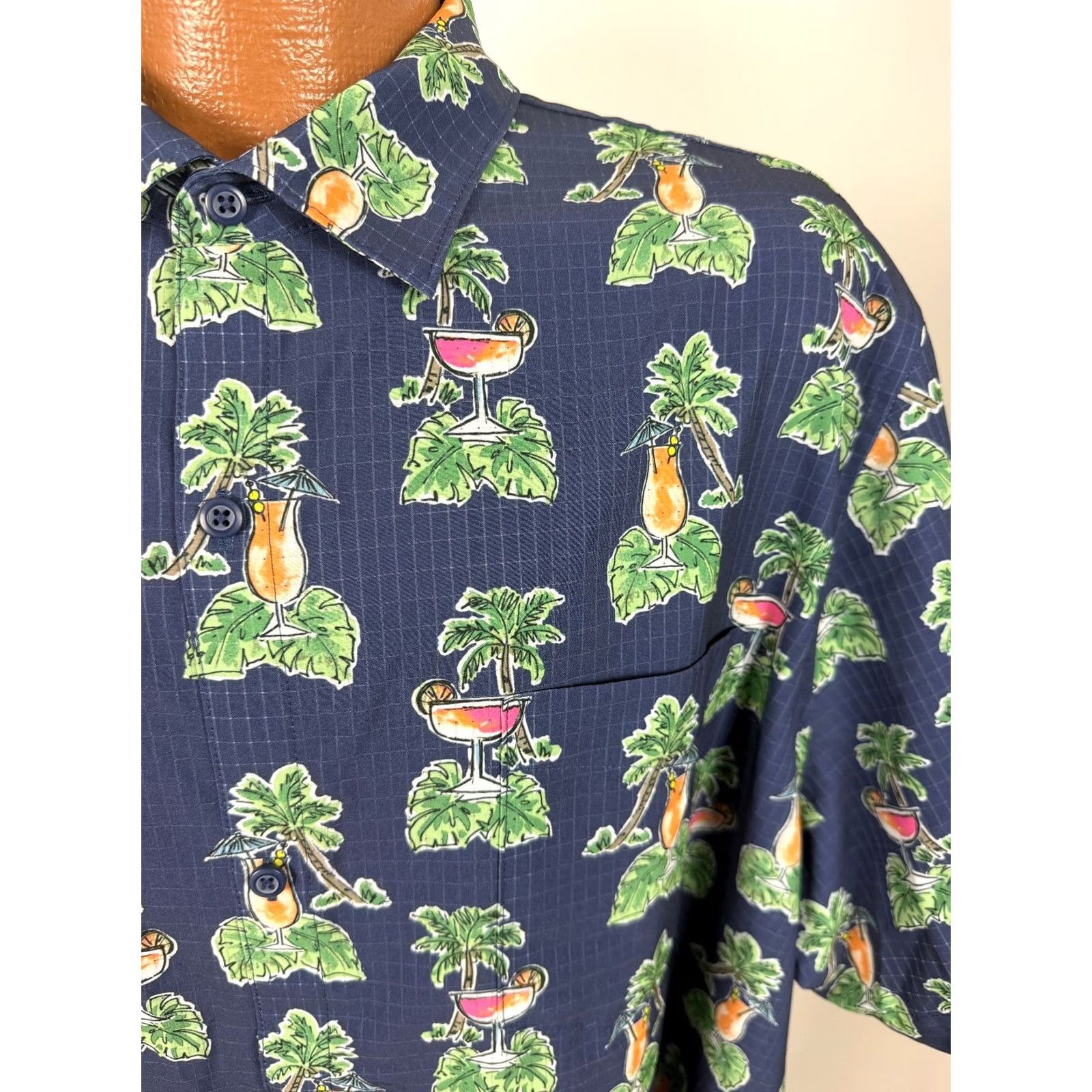 Tommy Bahama Tommy Bahama IslandZone Shirt Men XXL Cocktail Hawaiian Luau Tiki Aloha Blue Floral Short Sleeve Button-Up Collared Size US XXL / EU 58 / 5 - 6 Thumbnail