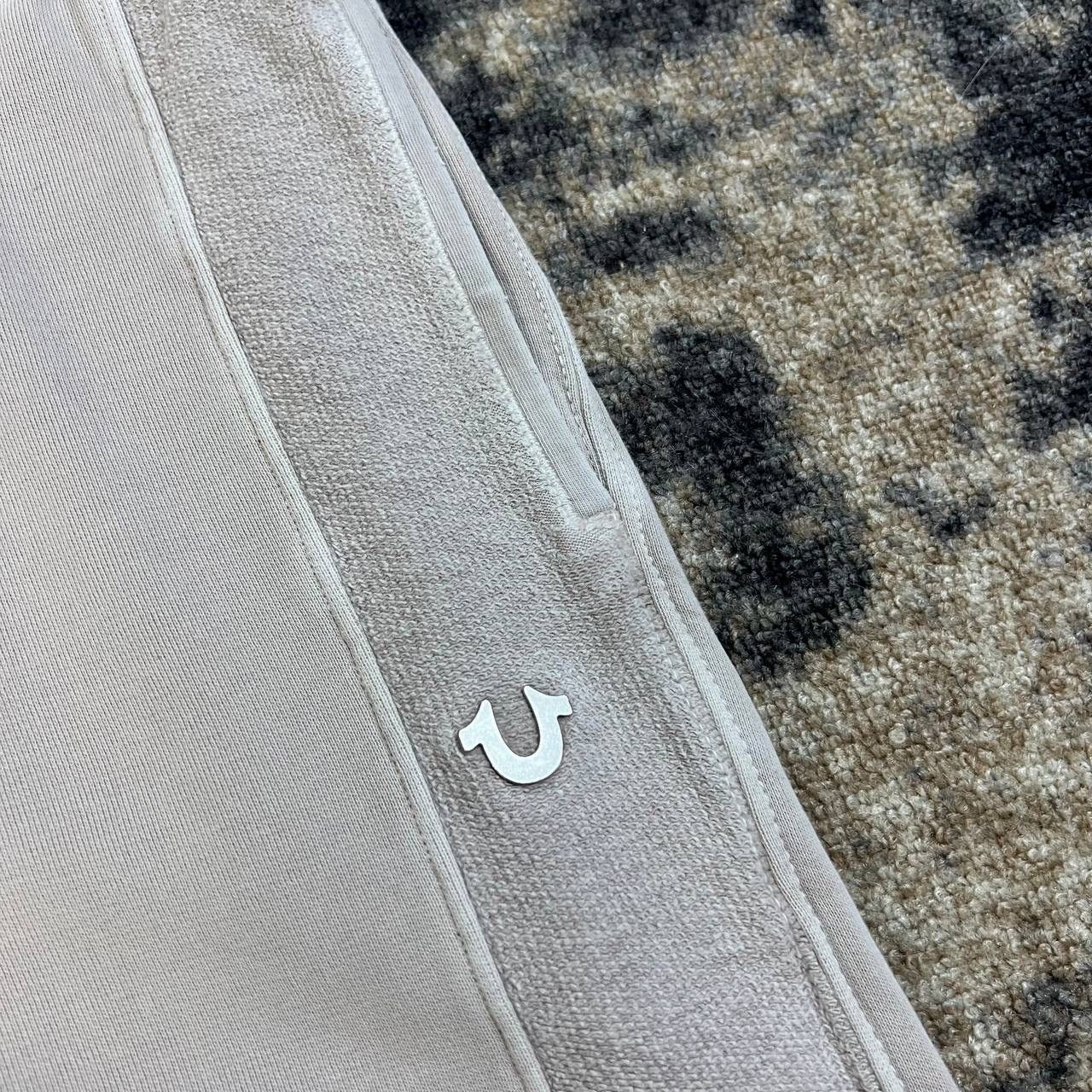 True Religion True Religion Metal Logo Vintage Sweatpants Size US 32 / EU 48 - 4 Thumbnail