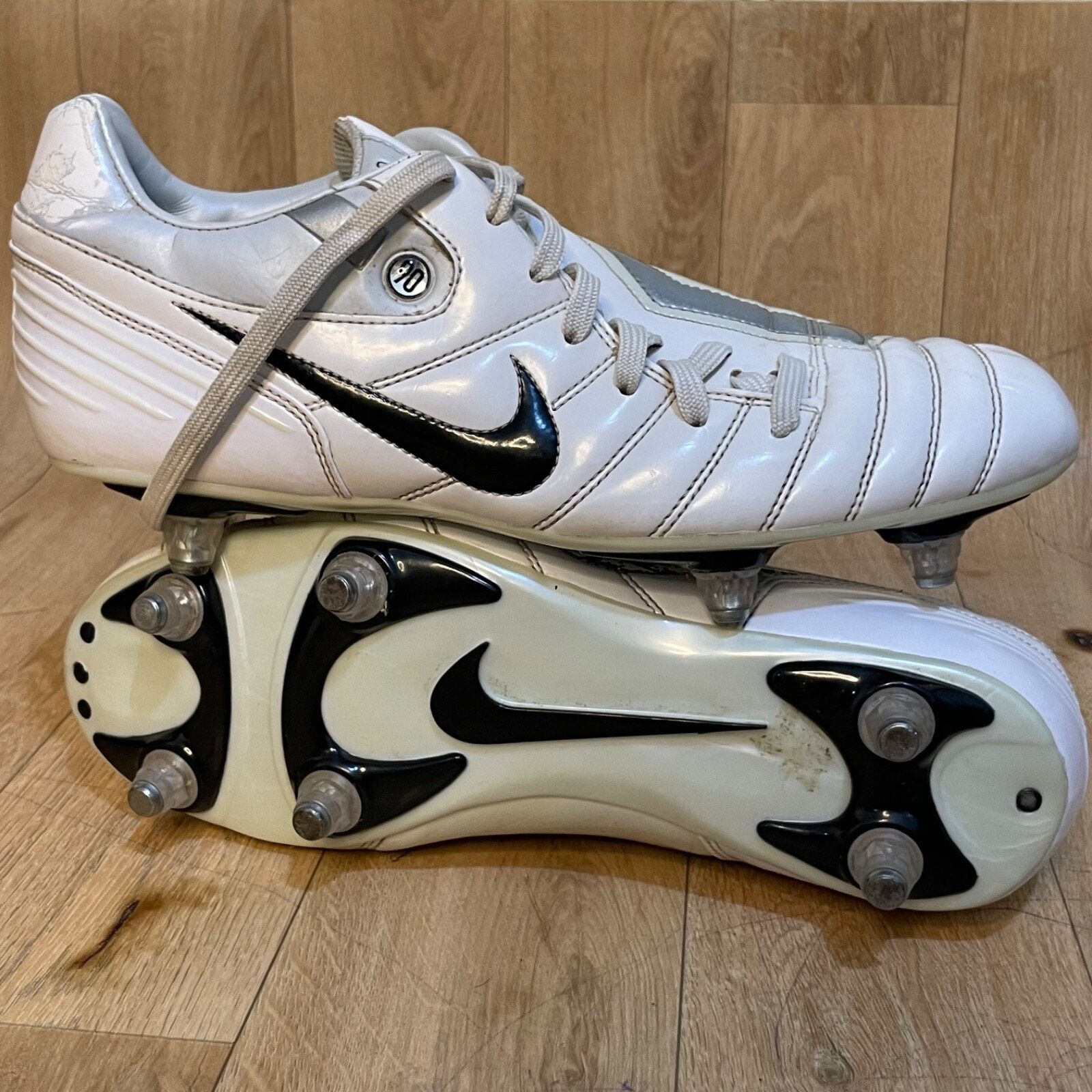 Nike vintage Nike Total 90 shift Soccer Cleats football boots Size US 9 / EU 42 - 4 Thumbnail