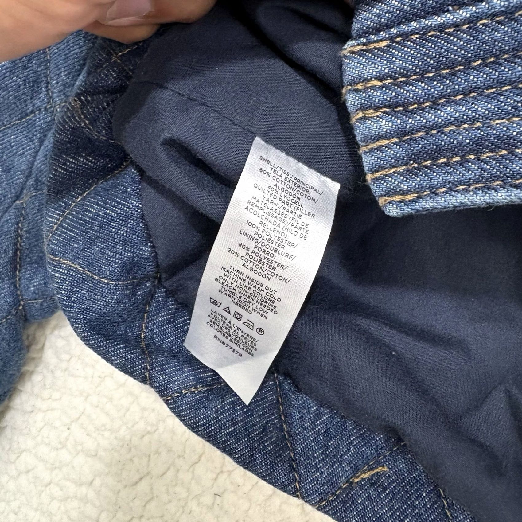 Ann Taylor NWT Ann Taylor Quilted Denim Jacket Petite XL Cropped Dark Wash Blue Button Pocket Collarless Lightweight Lined Short Jacket Women Size XL / US 12-14 / IT 48-50 - 5 Thumbnail